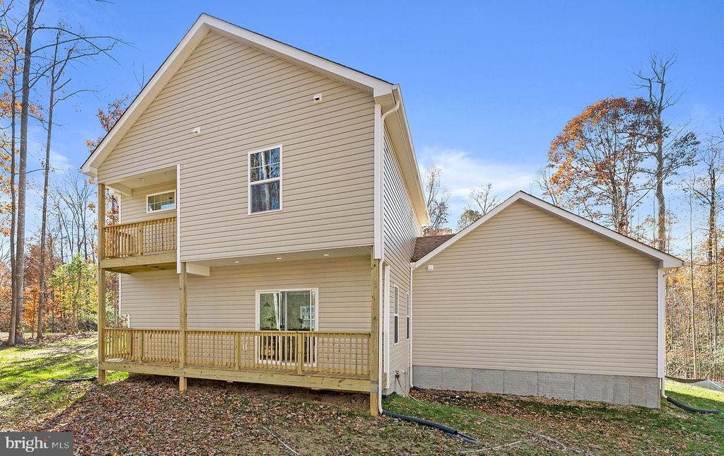 LAKE FOREST - Residential