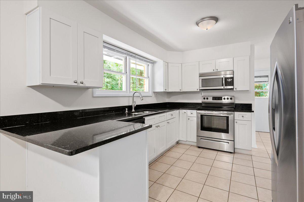 YACHT HAVEN ESTATES - Residential