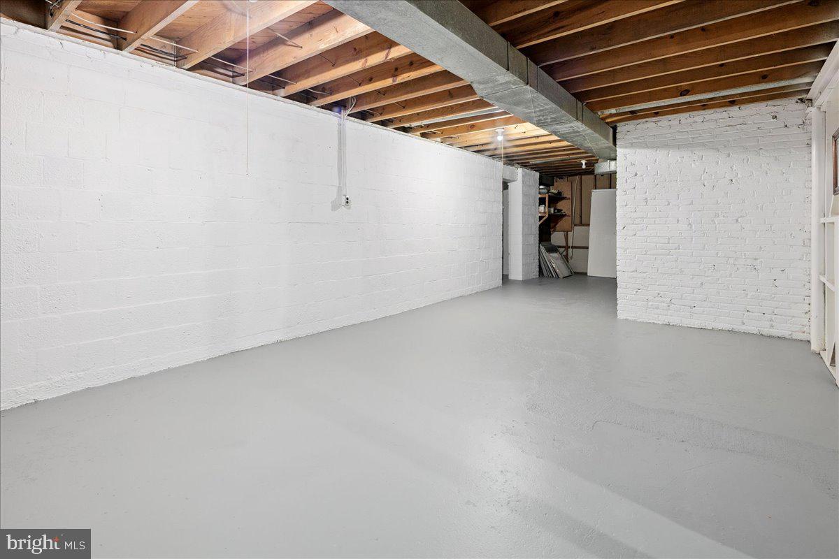 YACHT HAVEN ESTATES - Residential