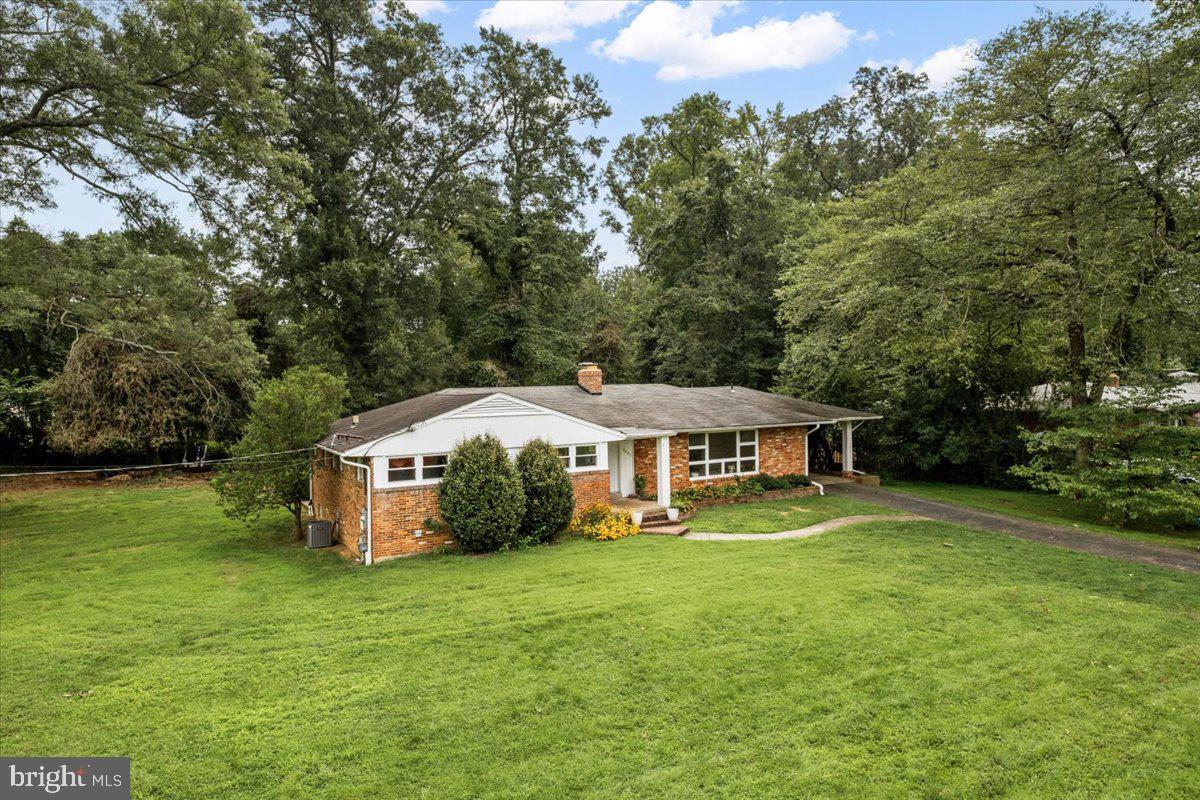 YACHT HAVEN ESTATES - Residential