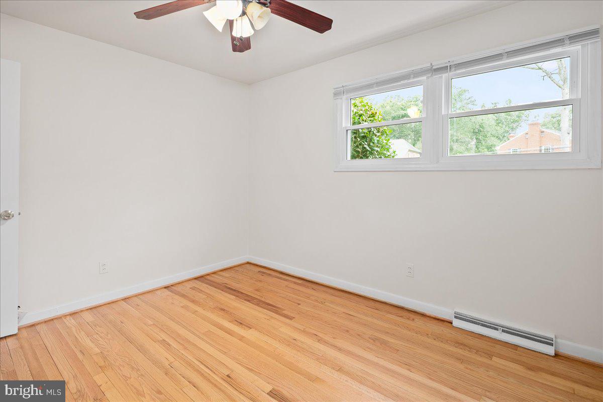 YACHT HAVEN ESTATES - Residential