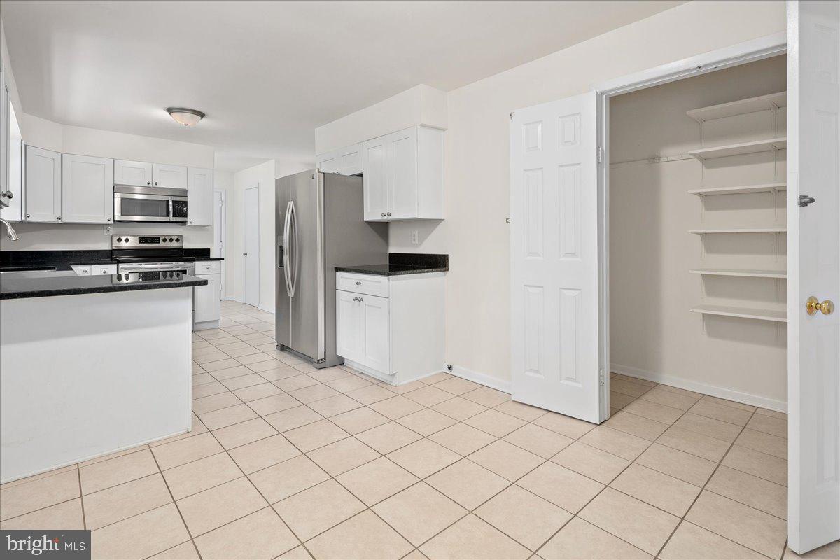 YACHT HAVEN ESTATES - Residential