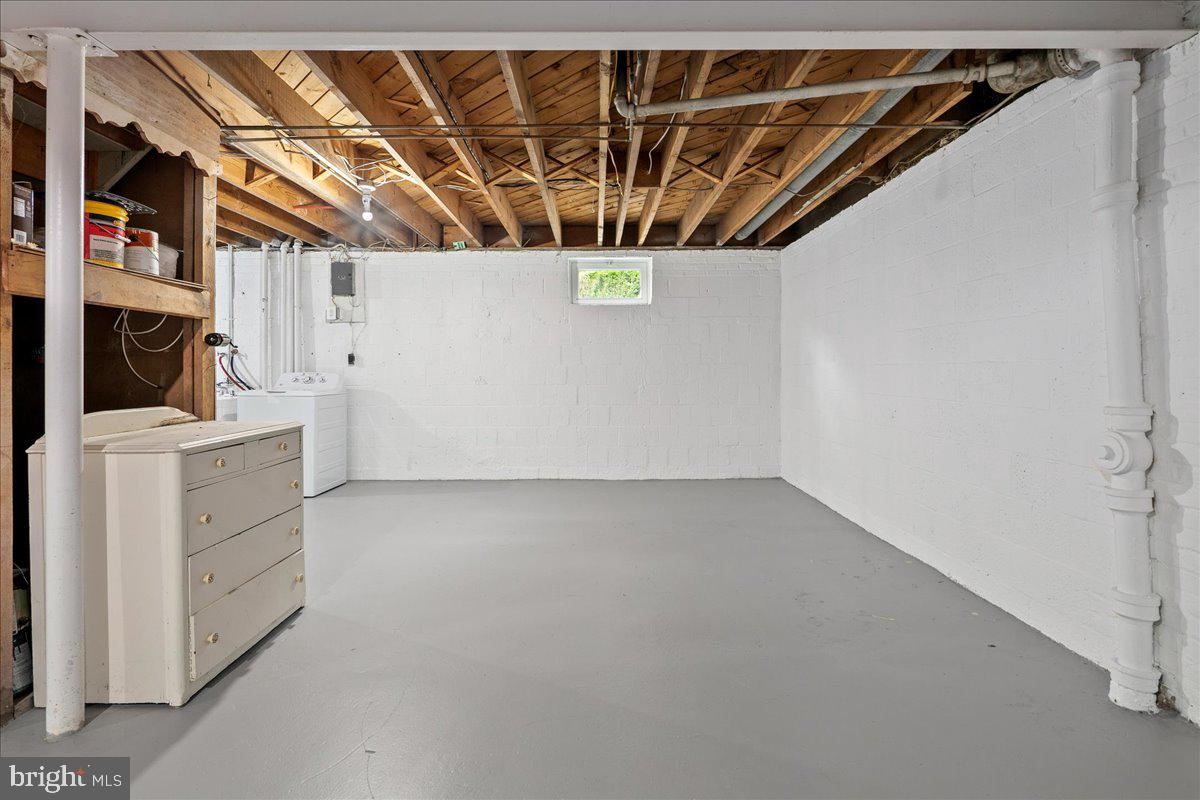 YACHT HAVEN ESTATES - Residential