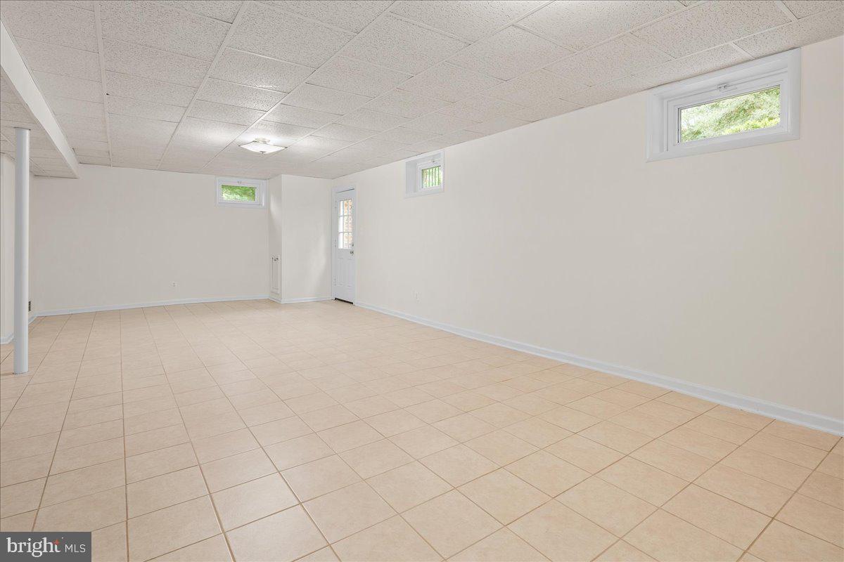 YACHT HAVEN ESTATES - Residential