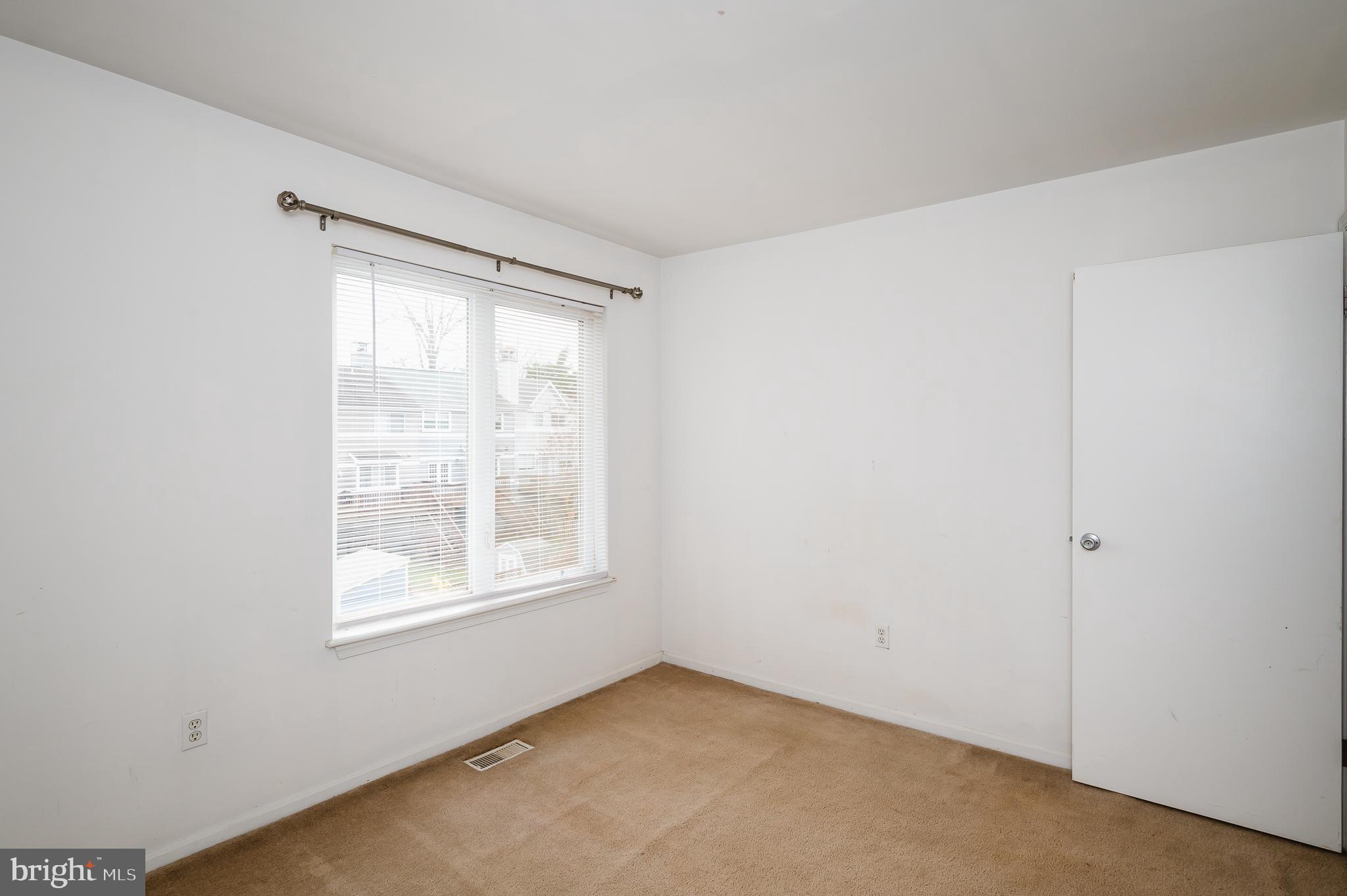 CONSTANT BRANCH - Residential