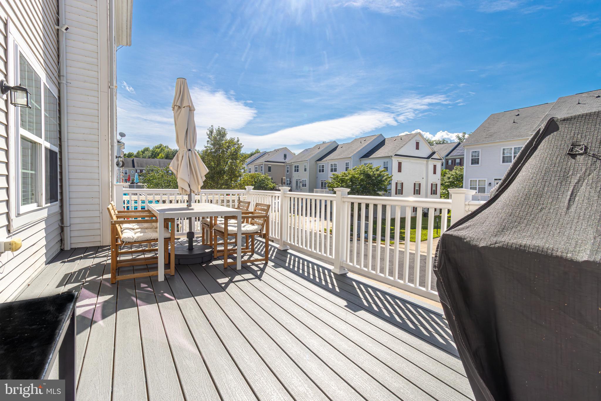 RIVER OAKS - Residential Lease