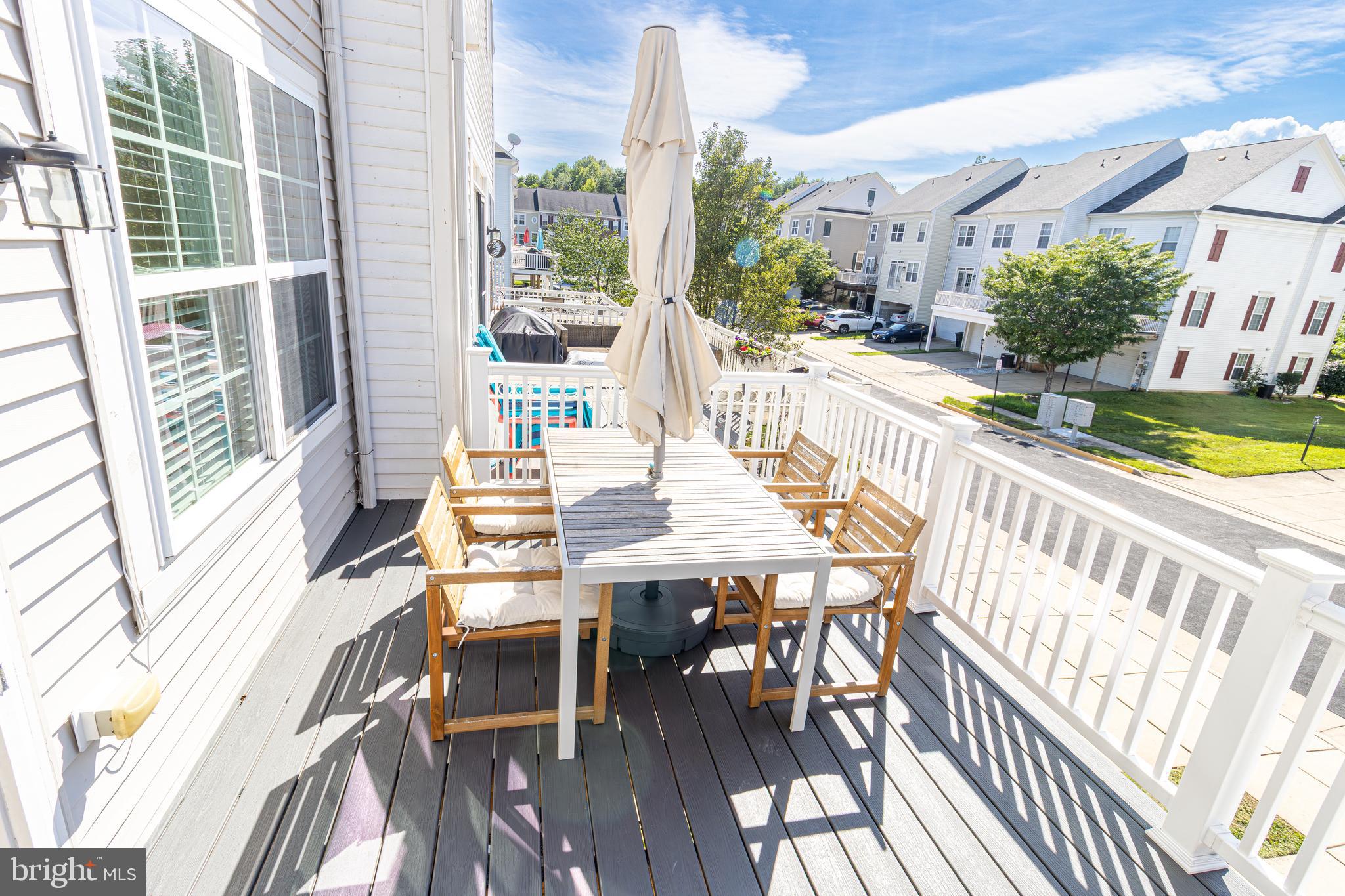 RIVER OAKS - Residential Lease