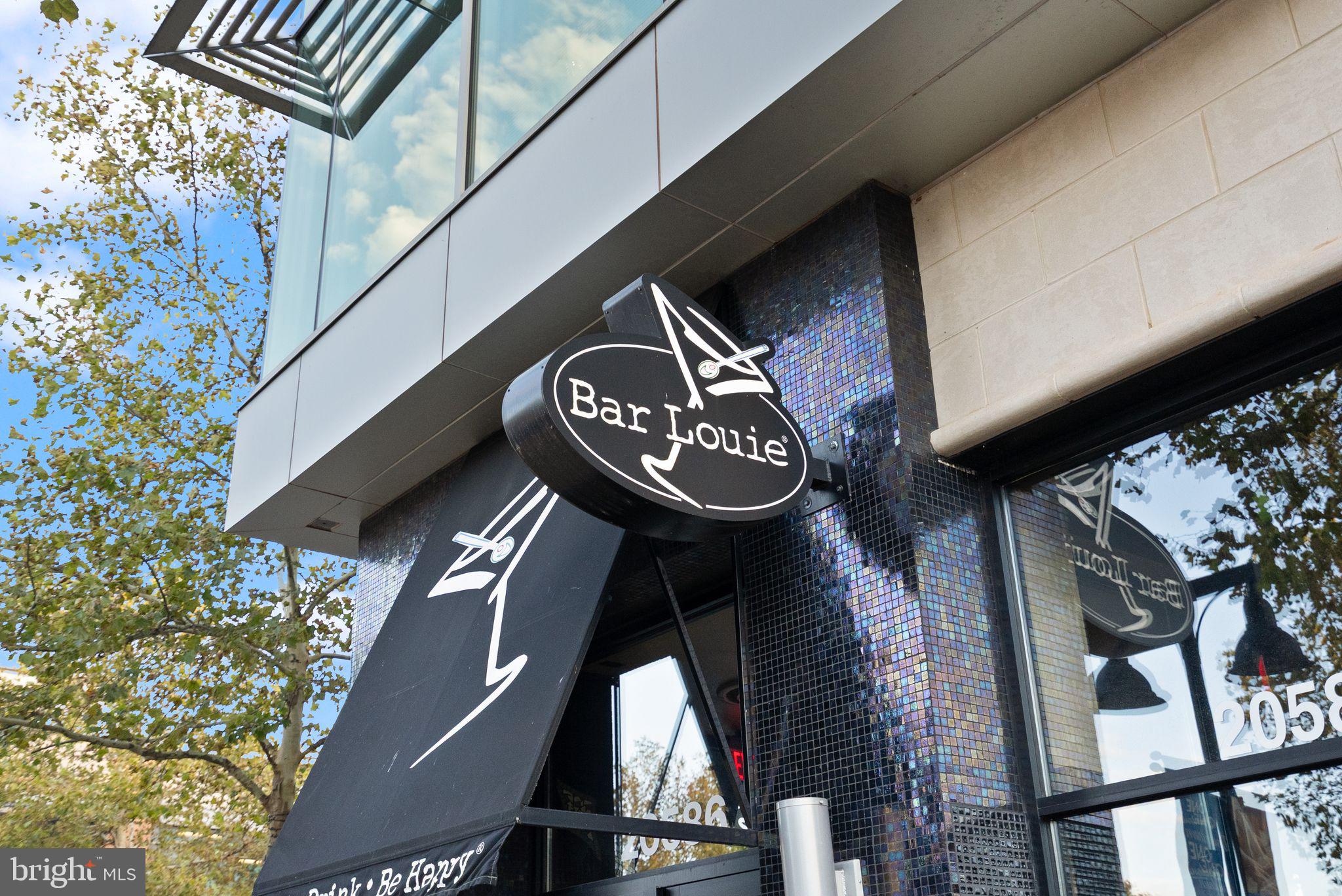 ONE LOUDOUN - Residential