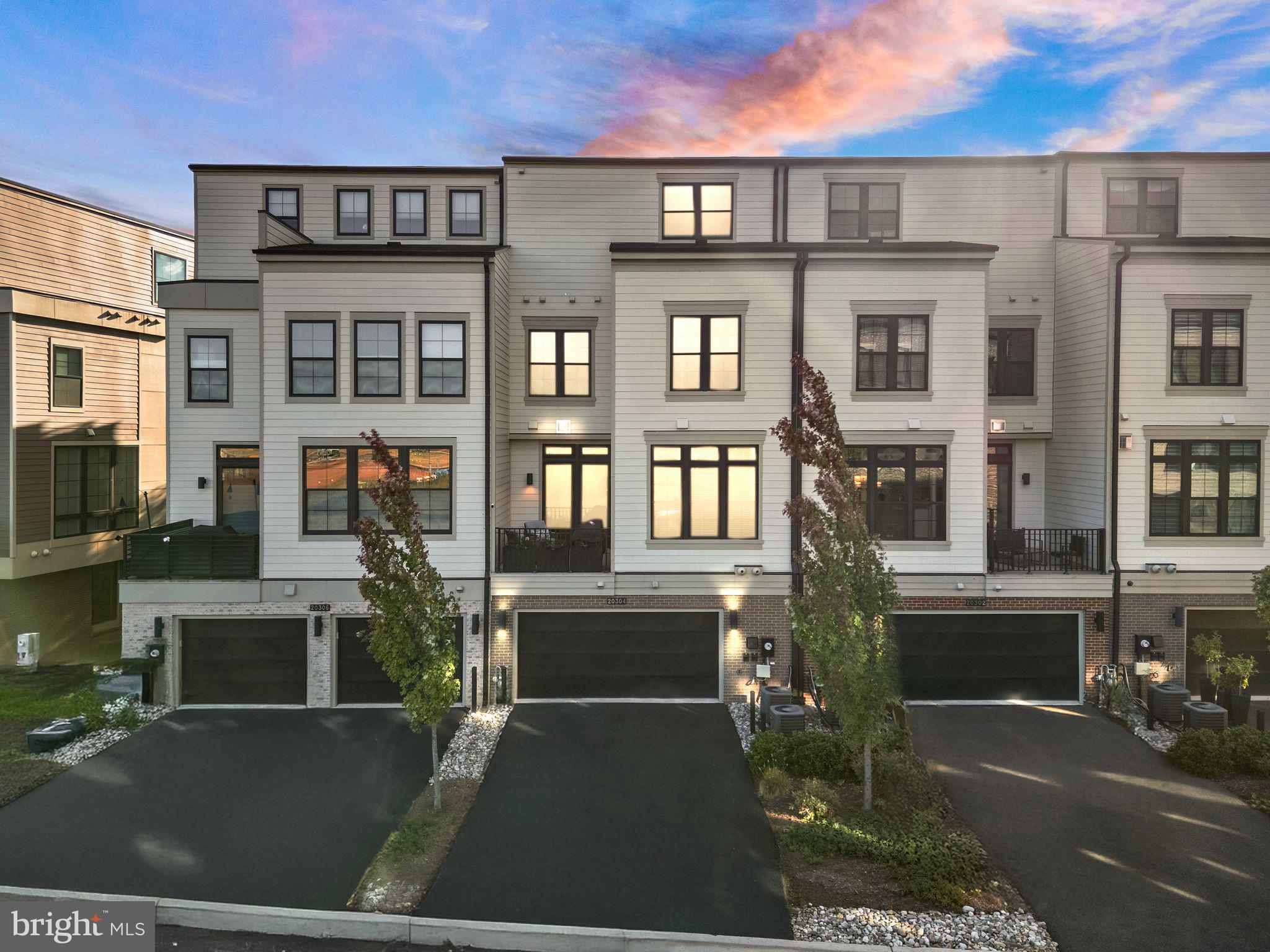 ONE LOUDOUN - Residential