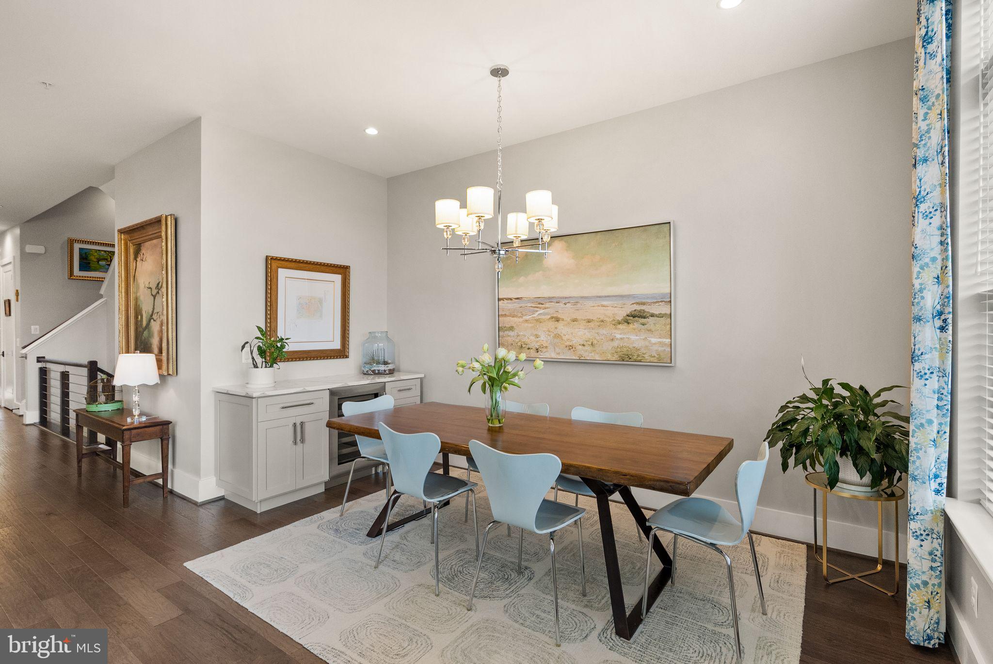 ONE LOUDOUN - Residential