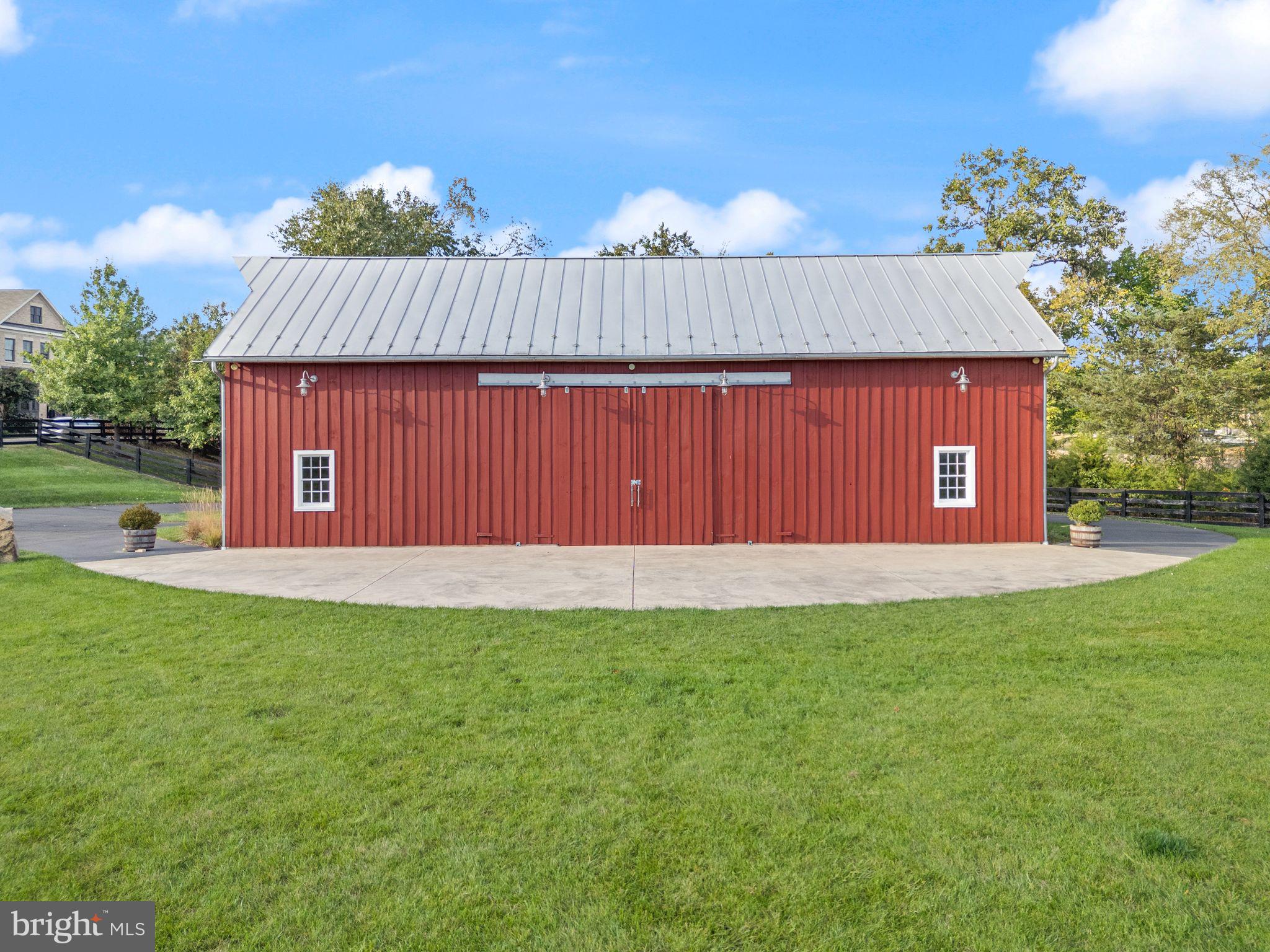 ONE LOUDOUN - Residential