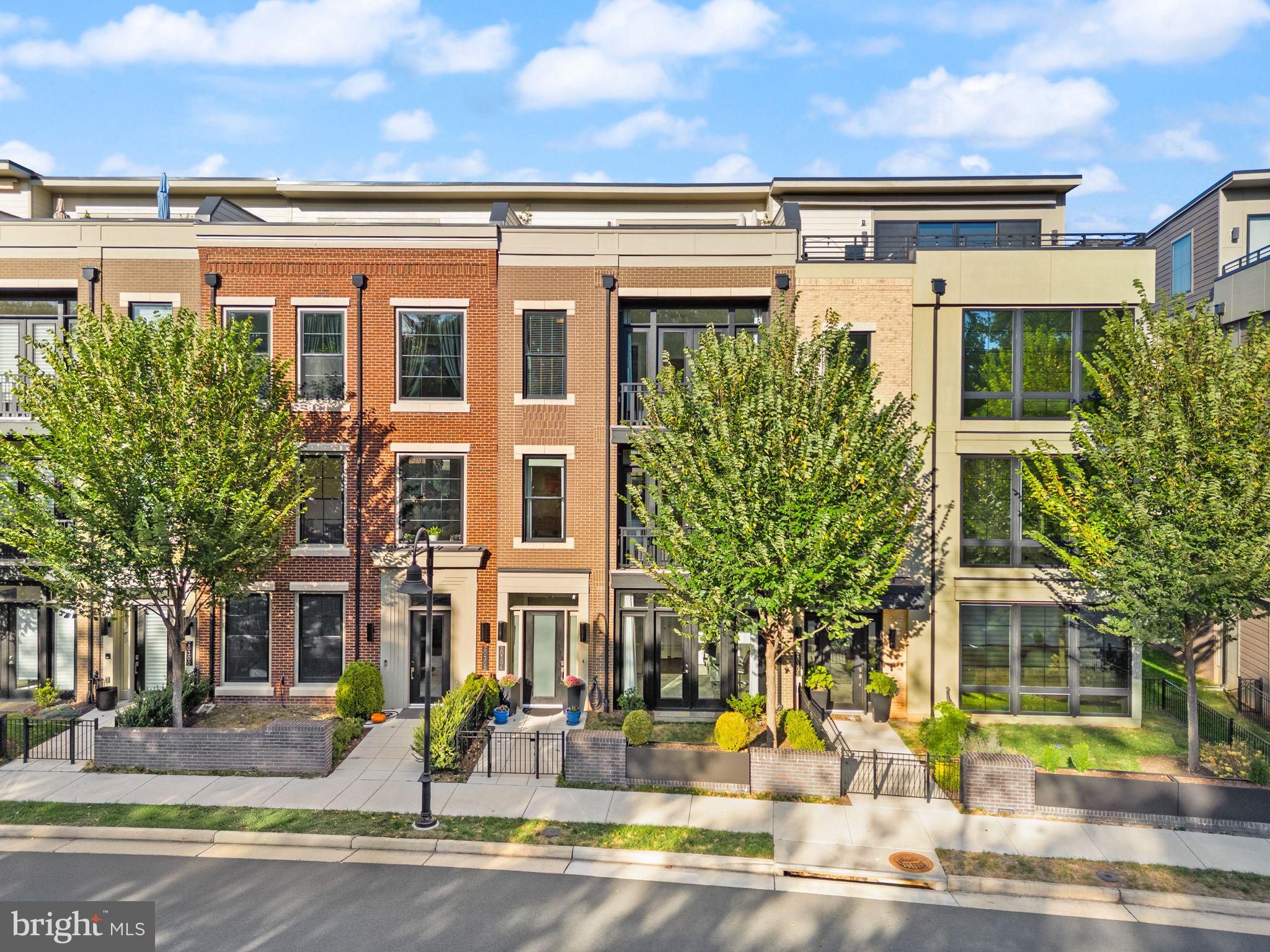 ONE LOUDOUN - Residential