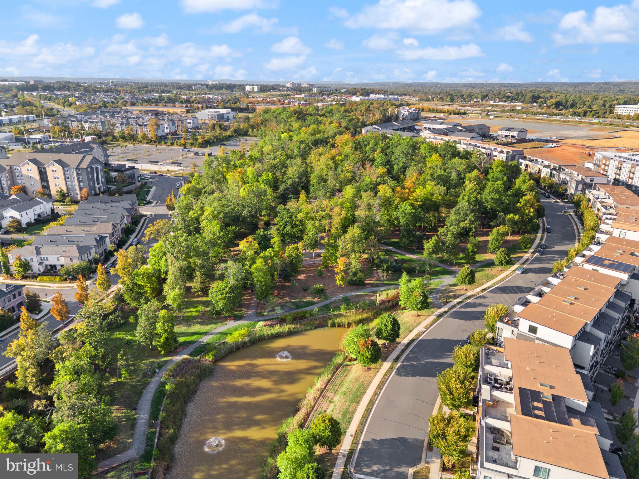 ONE LOUDOUN - Residential