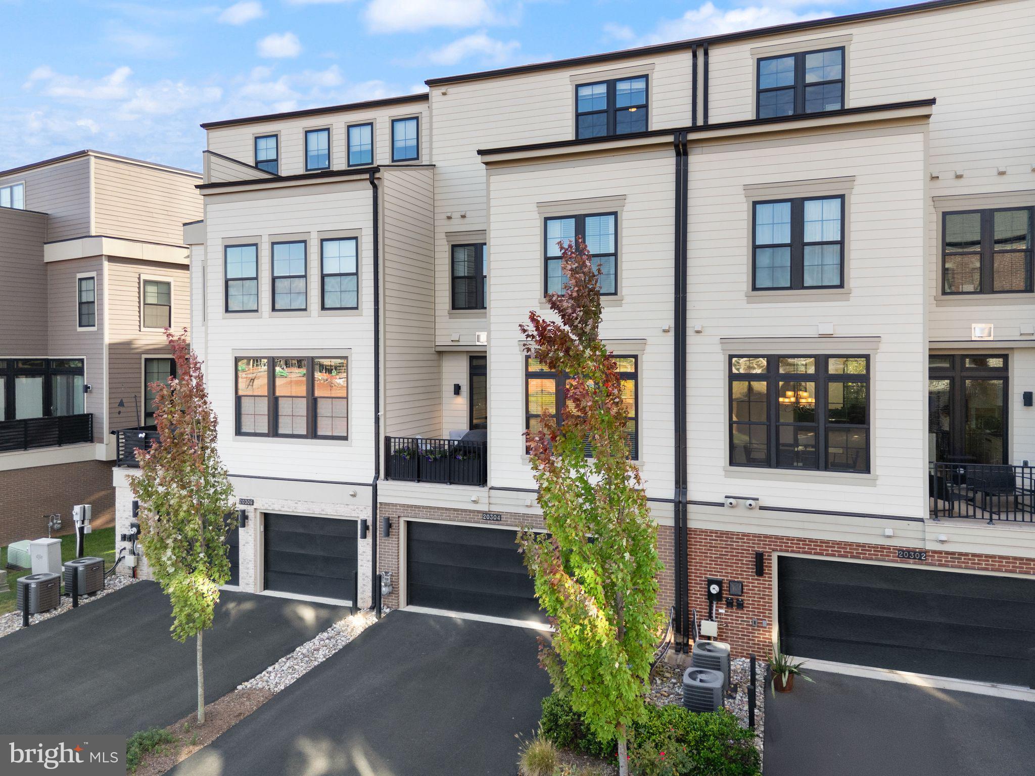 ONE LOUDOUN - Residential