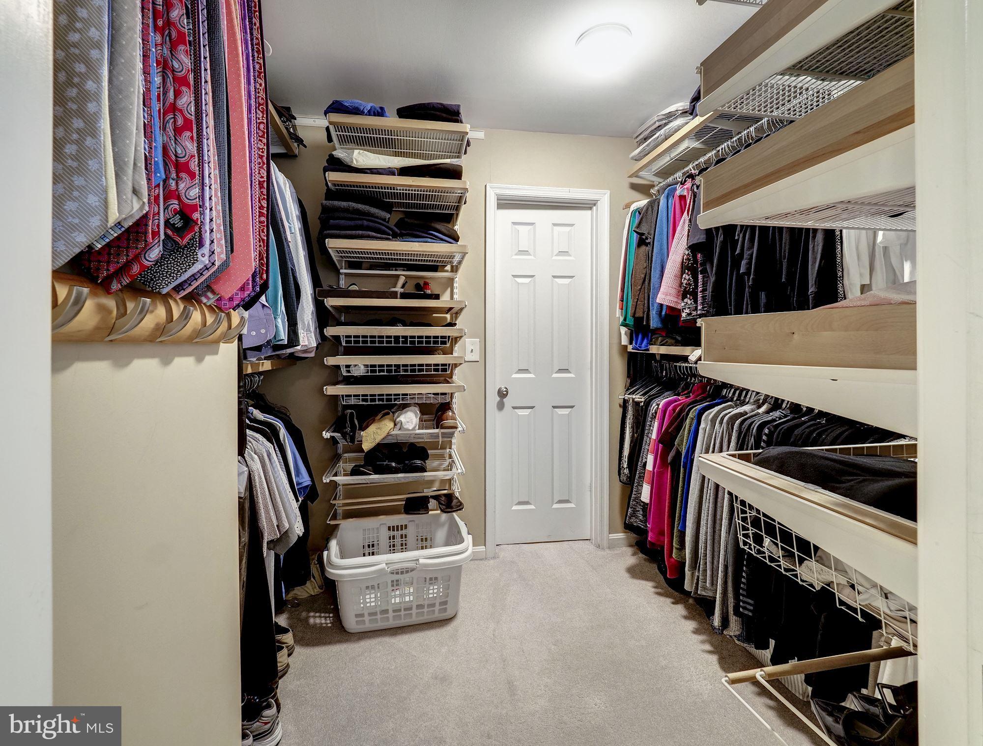 POTOMAC VILLAGE - Residential