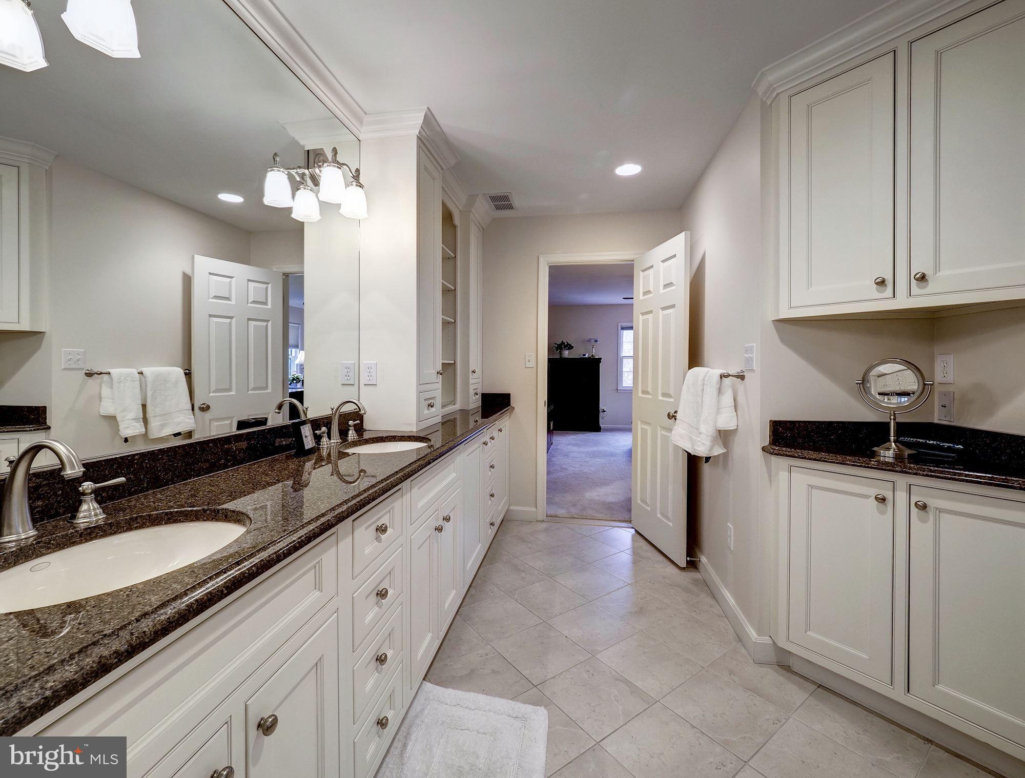 POTOMAC VILLAGE - Residential