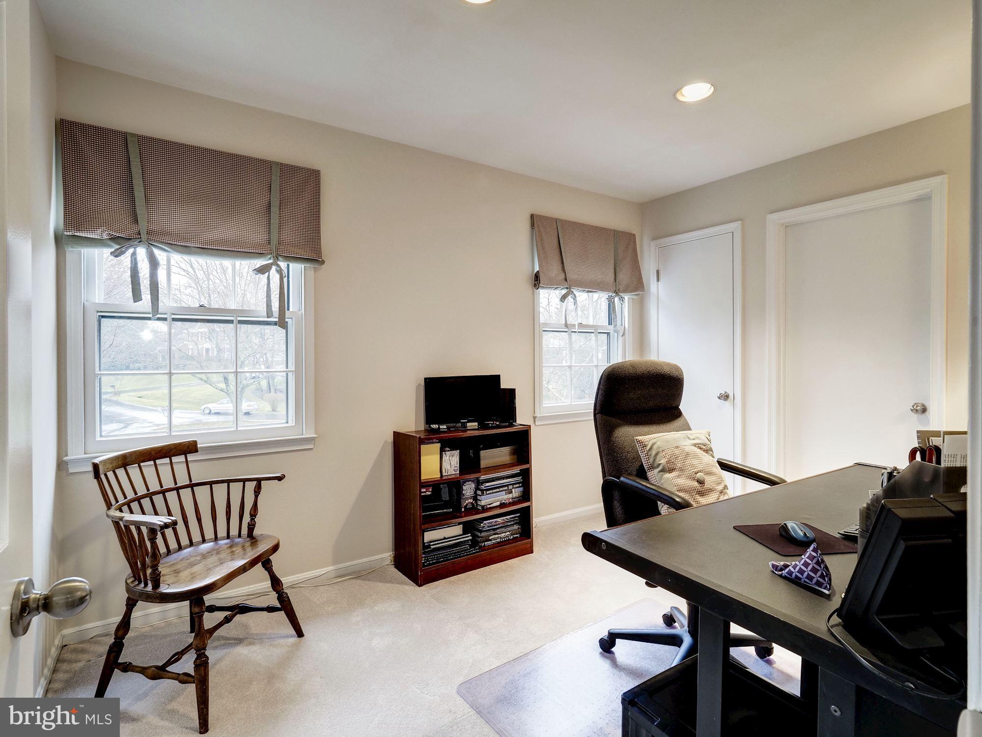 POTOMAC VILLAGE - Residential