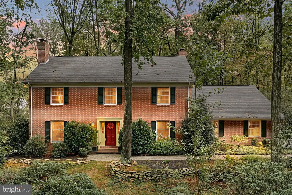 Photo of 811 Laurel Woods Lane, HANOVER, PA 17331 (MLS # PAYK2091696)