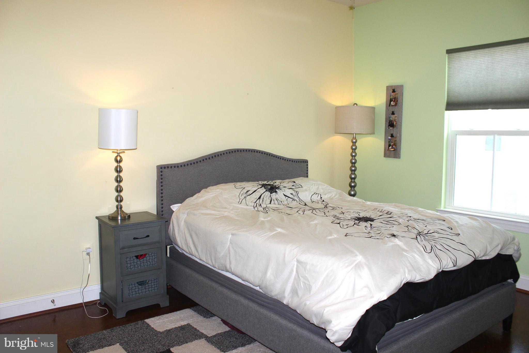 PARKLANDS AT WATKINS MILL - Residential Lease