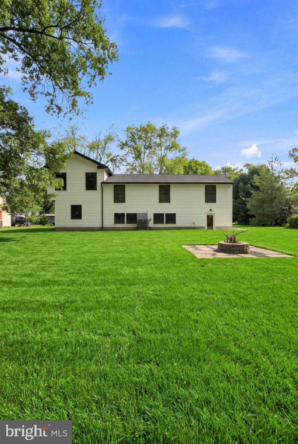 50 MANOR LANE