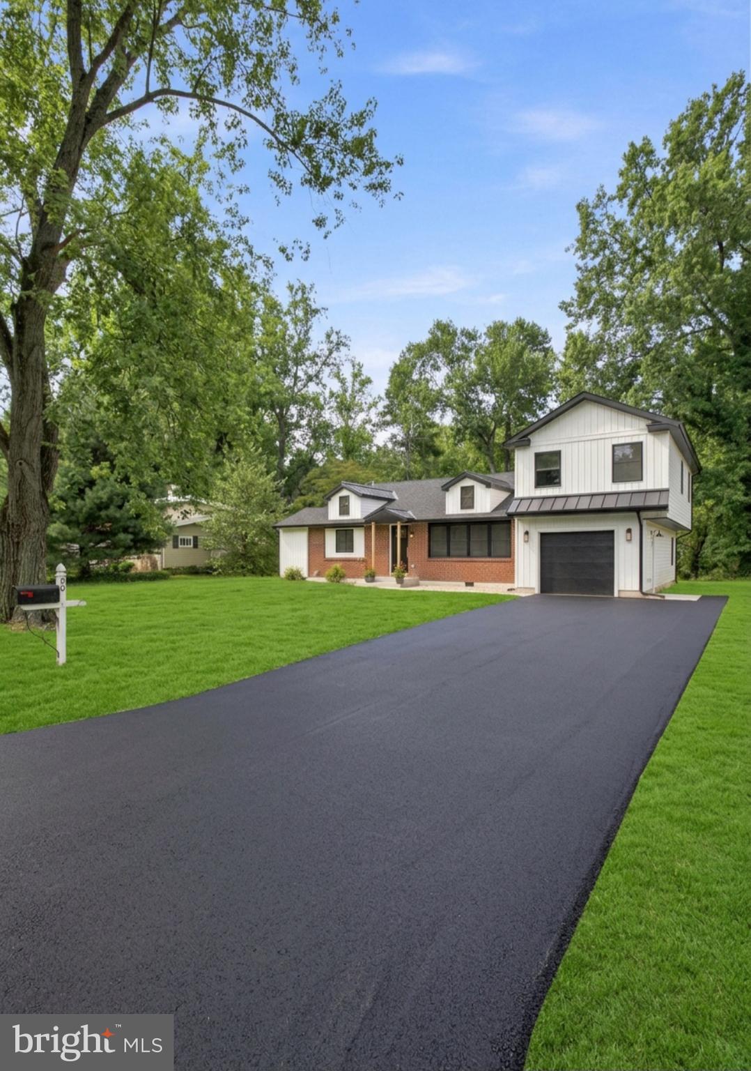50 MANOR LANE