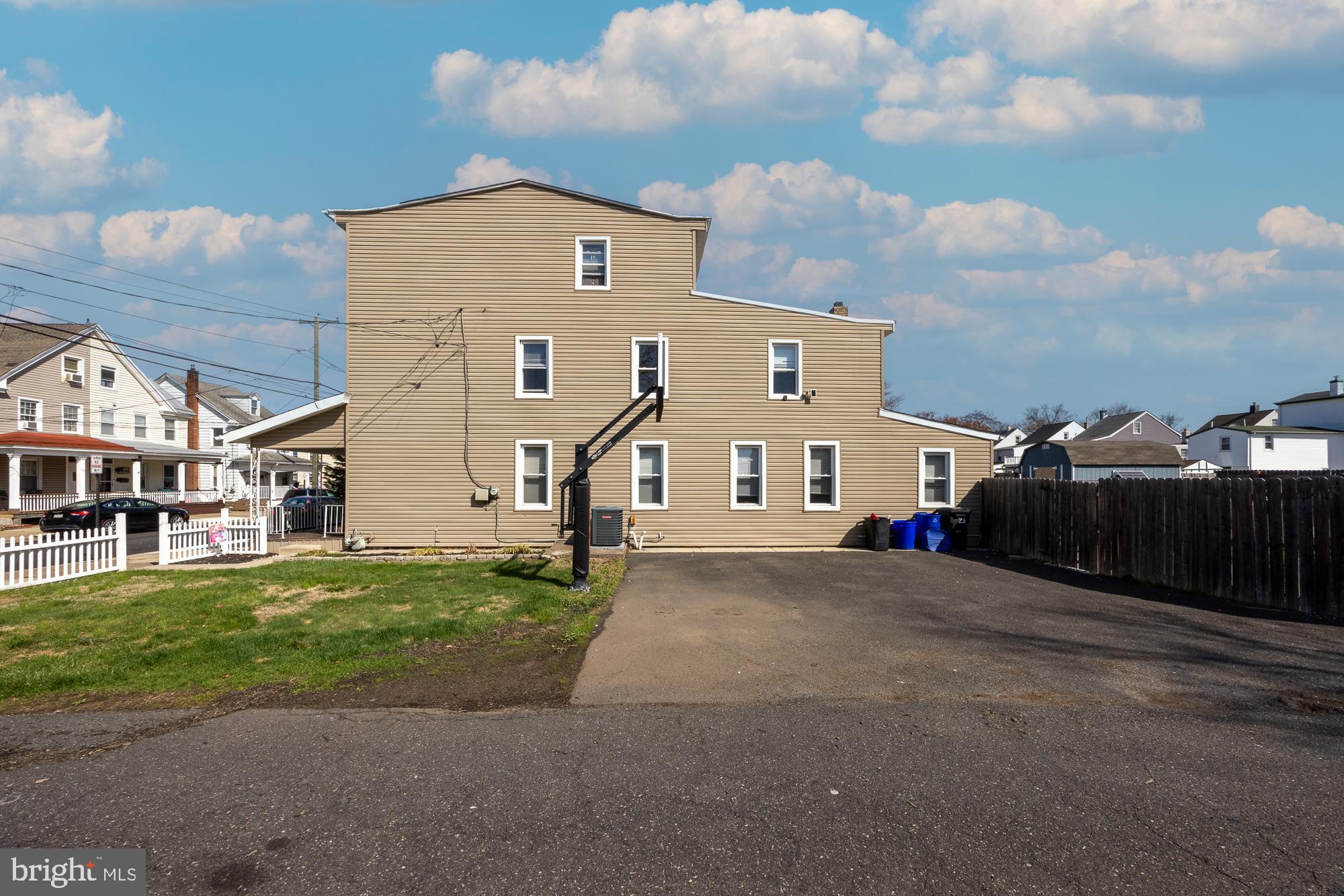 BRISTOL - Residential