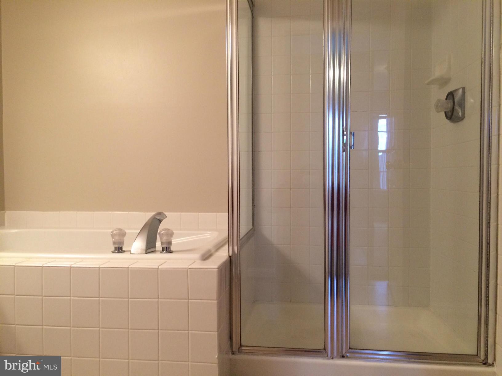 CEDAR LAKES - Residential Lease