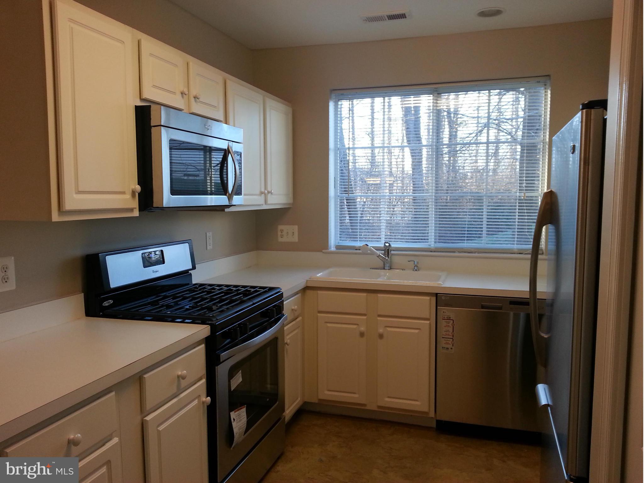 CEDAR LAKES - Residential Lease