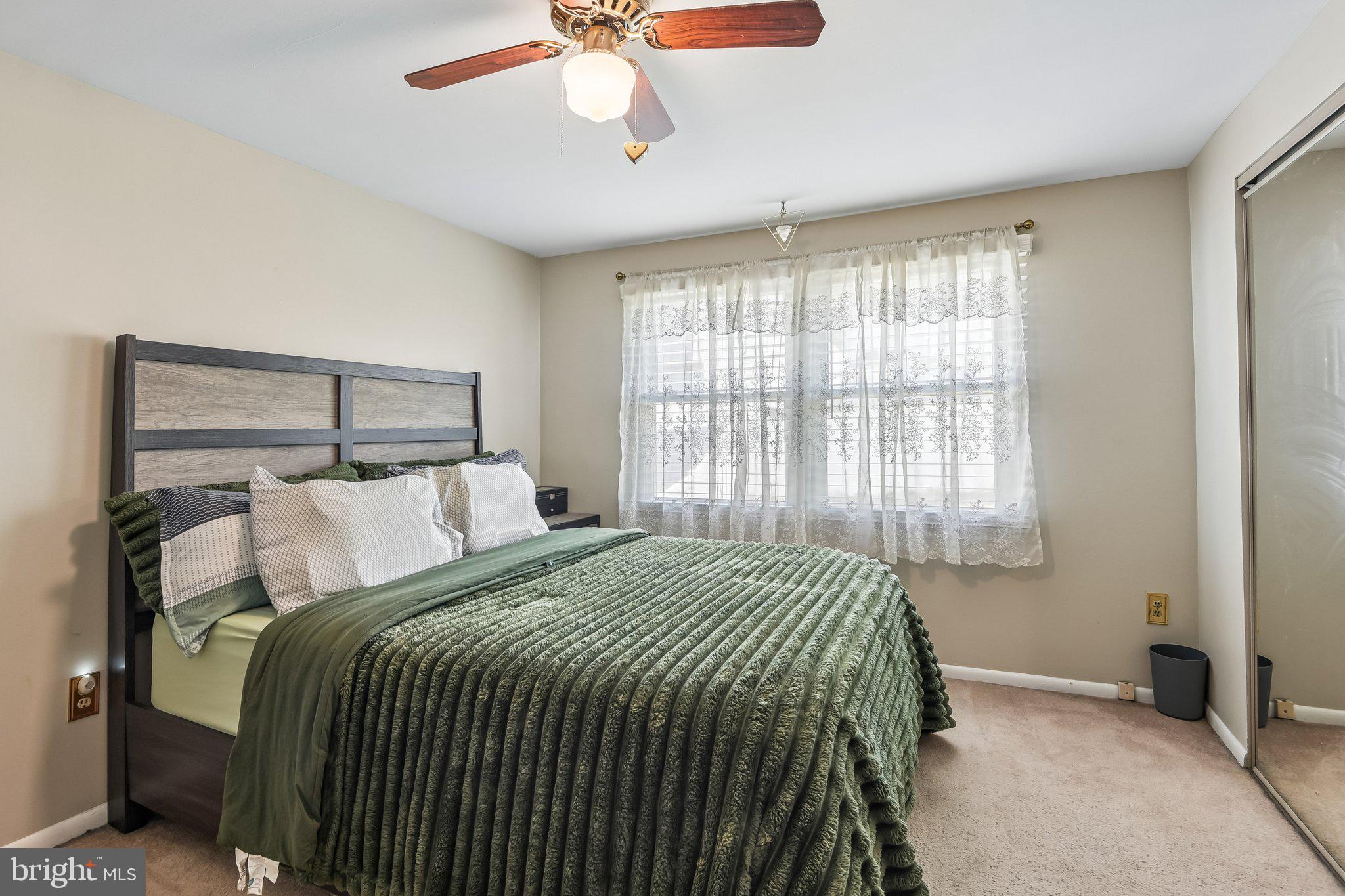KINGS COURT - Residential