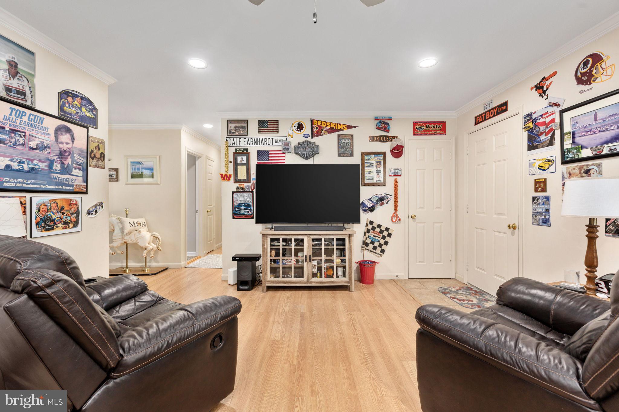 113 SPOTSLEE DRIVE