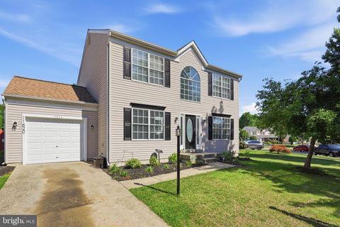 Homes For Sale - 11620 Myrtle Oak Court<br/> WALDORF, MD 20601