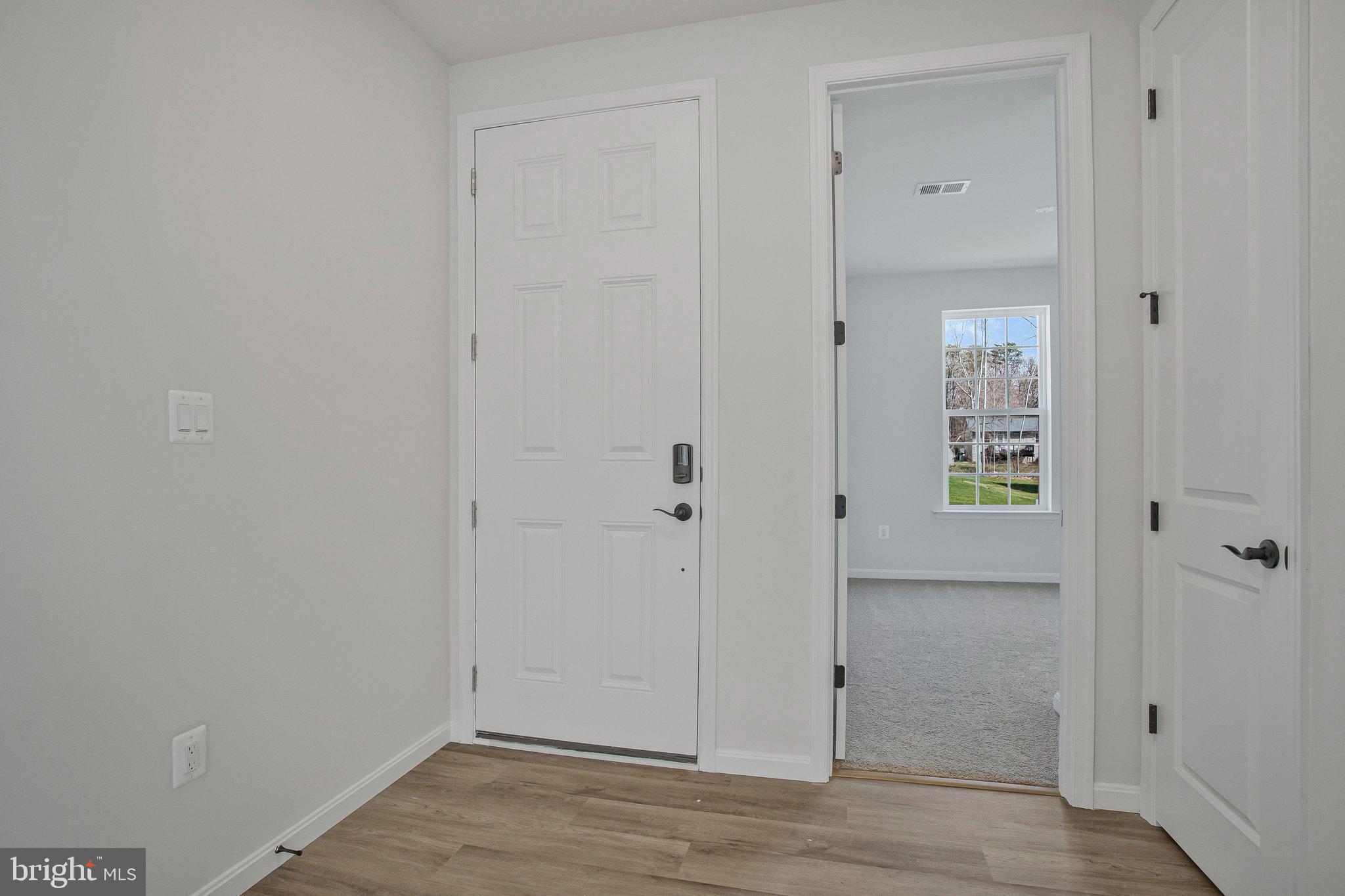 9 POPLAR COURT