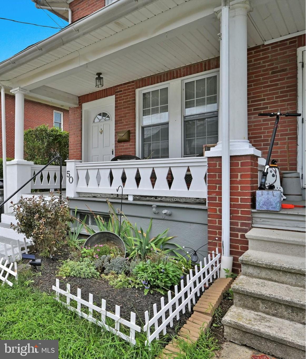 50 CACOOSING AVENUE