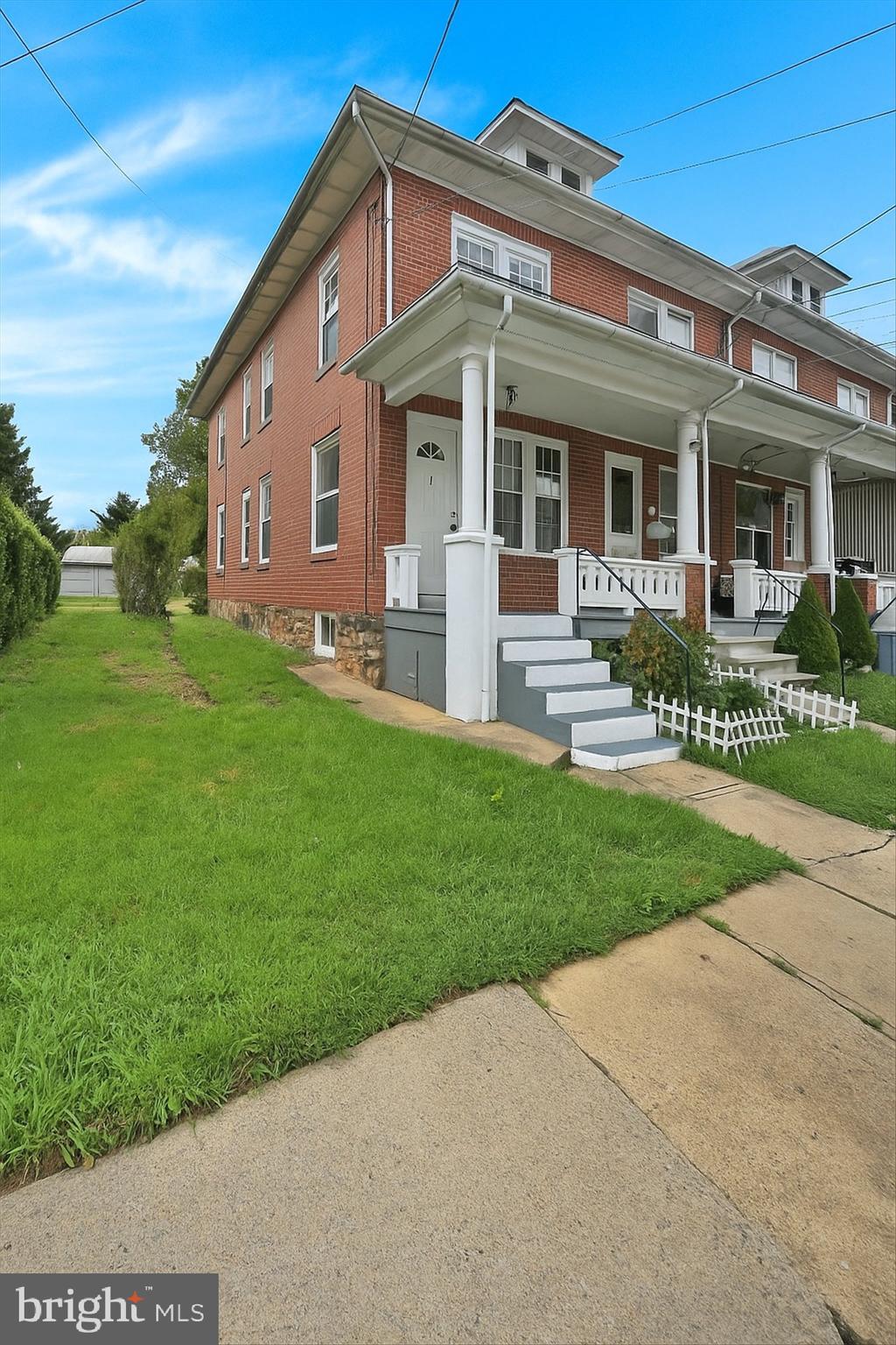 50 CACOOSING AVENUE