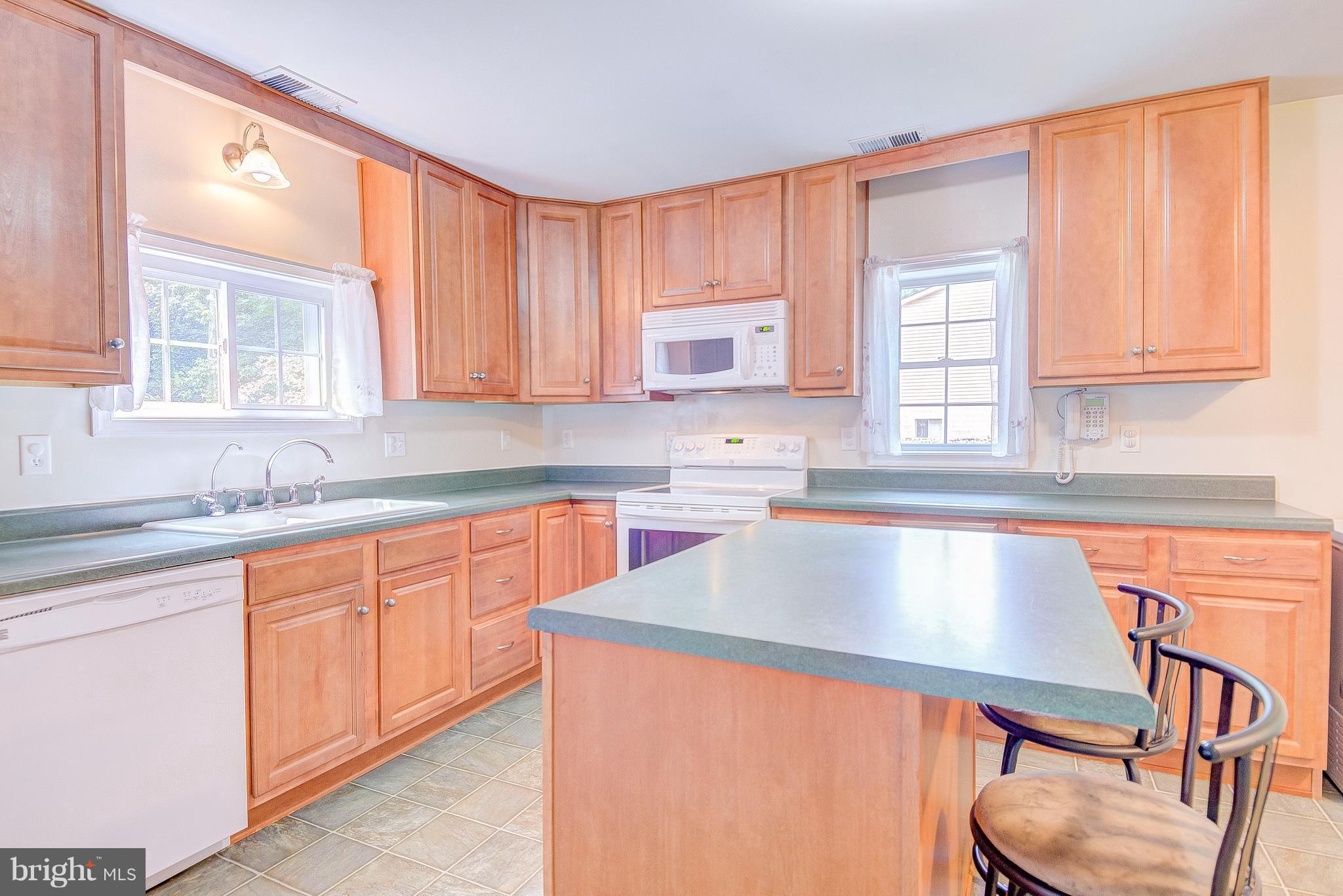 SHADY SIDE - Residential