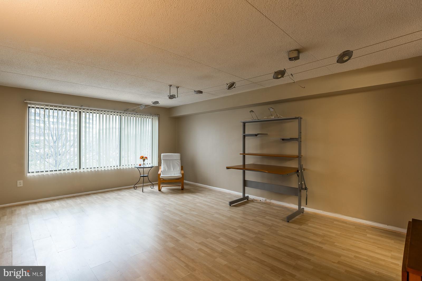 SENTINEL OF LANDMARK - Residential Lease