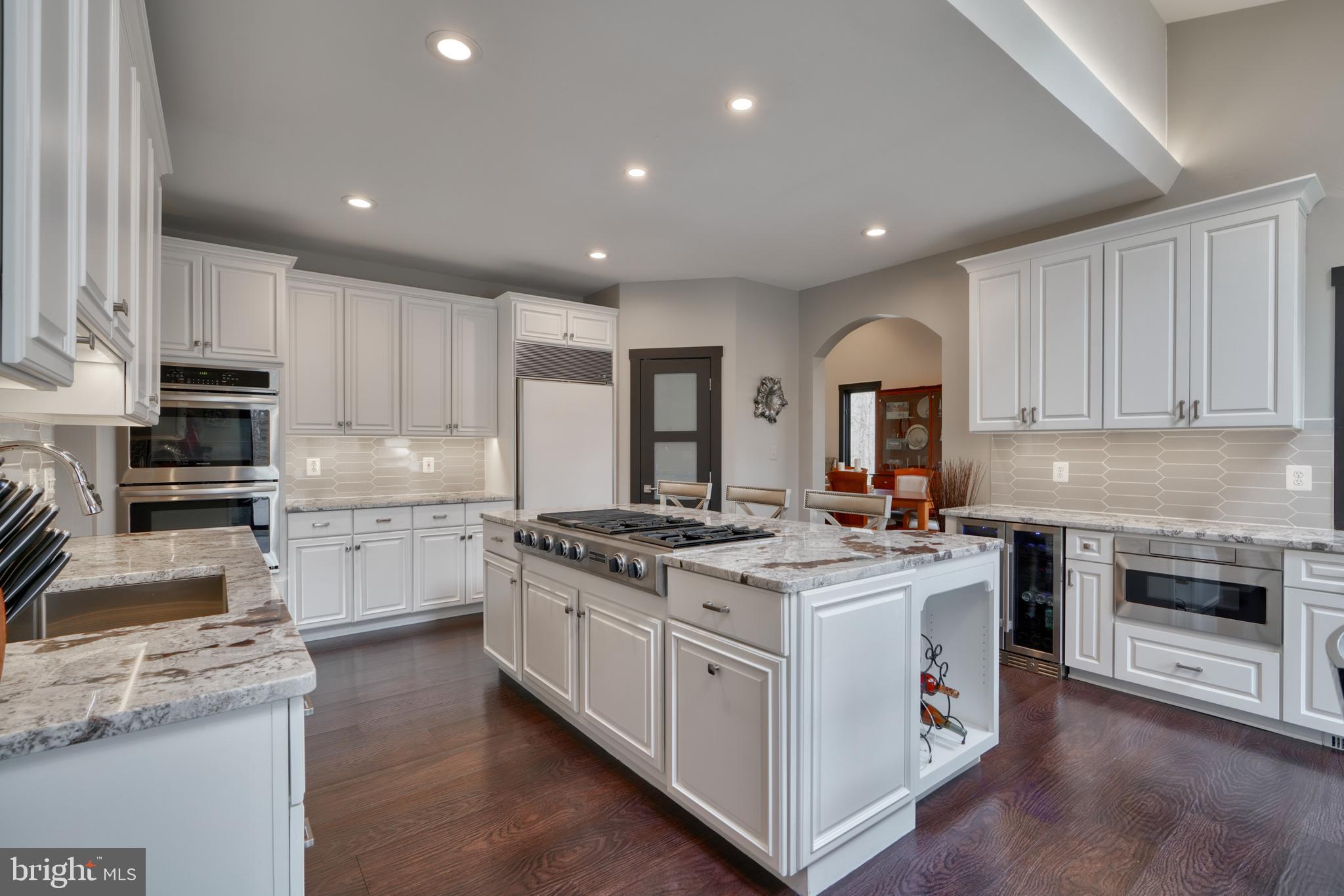 HIGHLANDS HUNT VALLEY - Residential