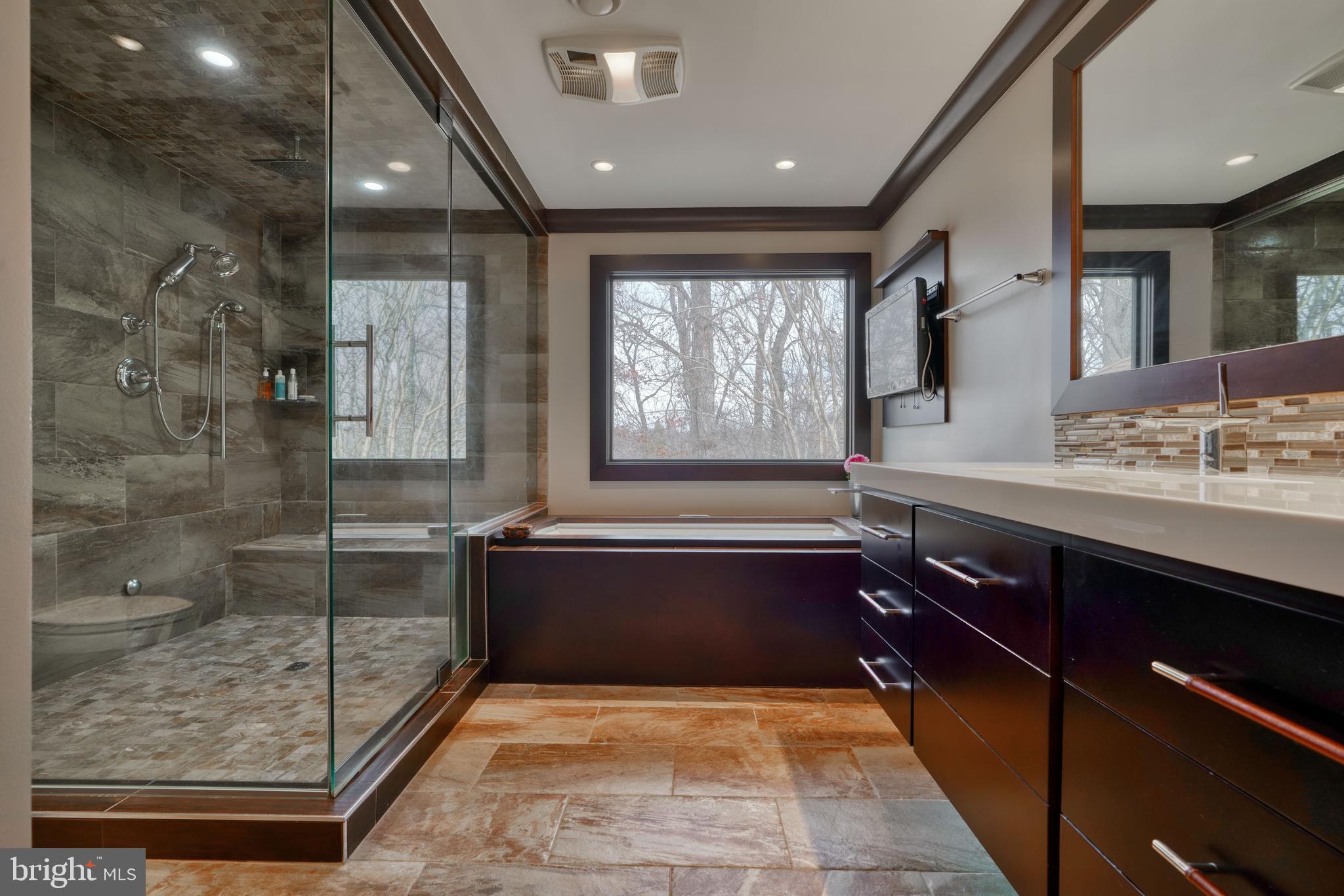 HIGHLANDS HUNT VALLEY - Residential