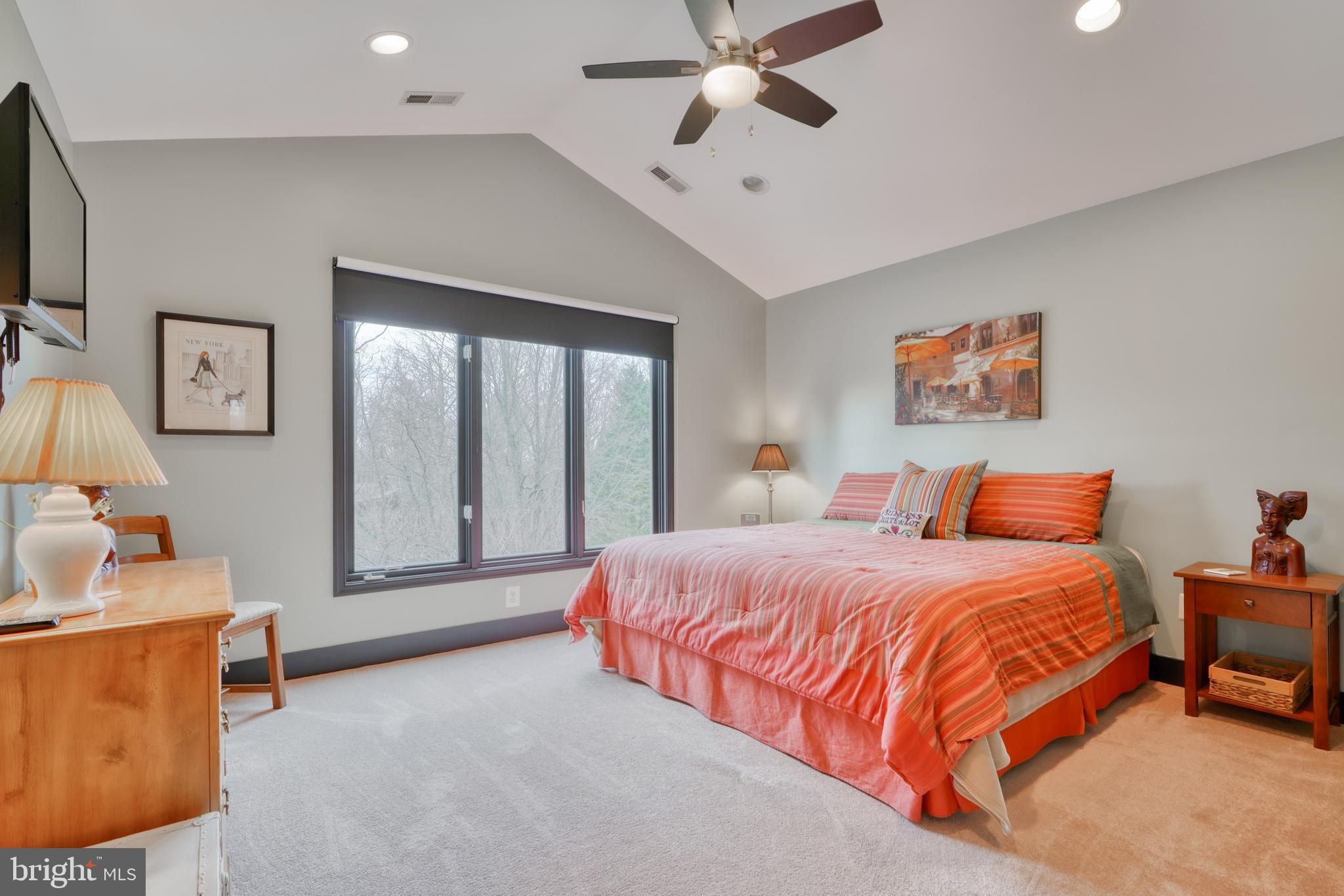 HIGHLANDS HUNT VALLEY - Residential