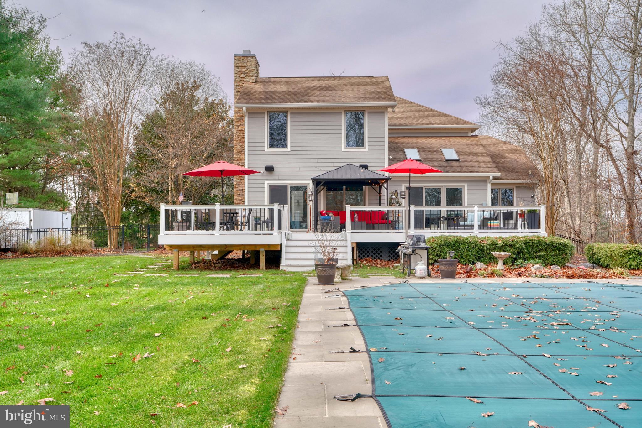 HIGHLANDS HUNT VALLEY - Residential