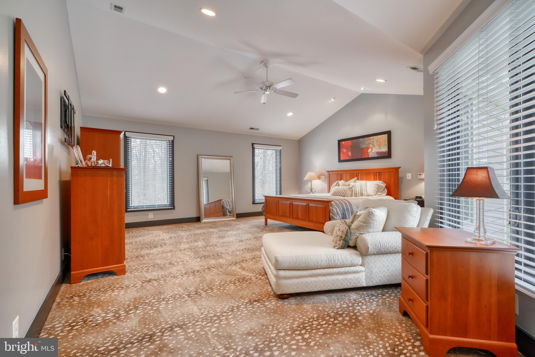 HIGHLANDS HUNT VALLEY - Residential