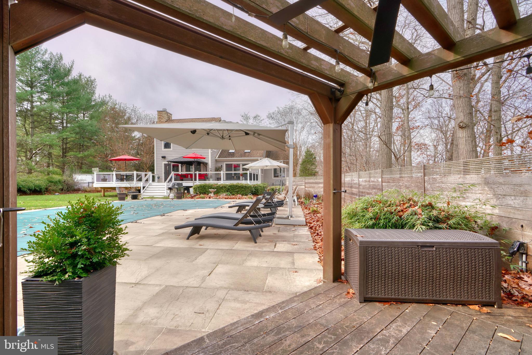 HIGHLANDS HUNT VALLEY - Residential