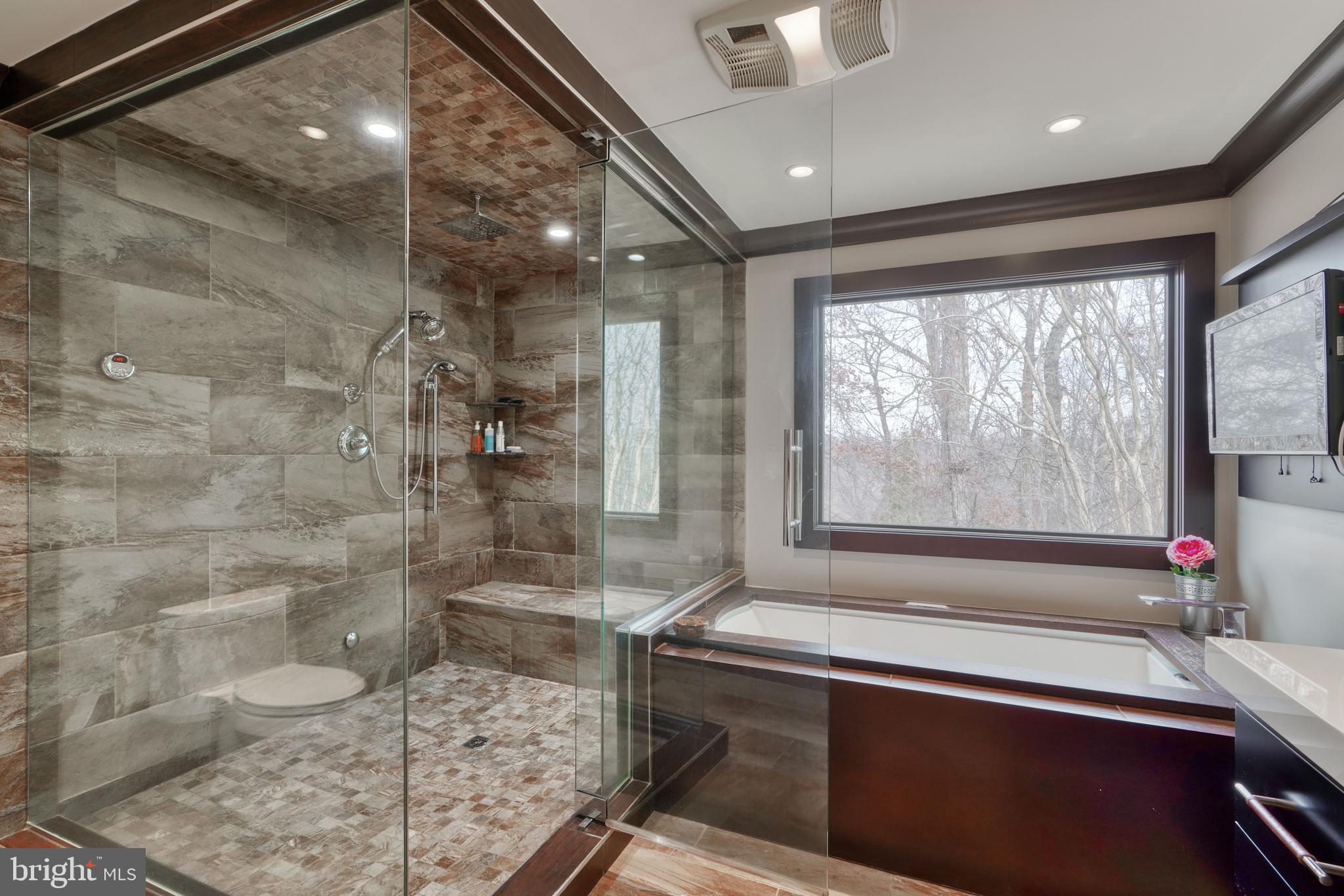 HIGHLANDS HUNT VALLEY - Residential