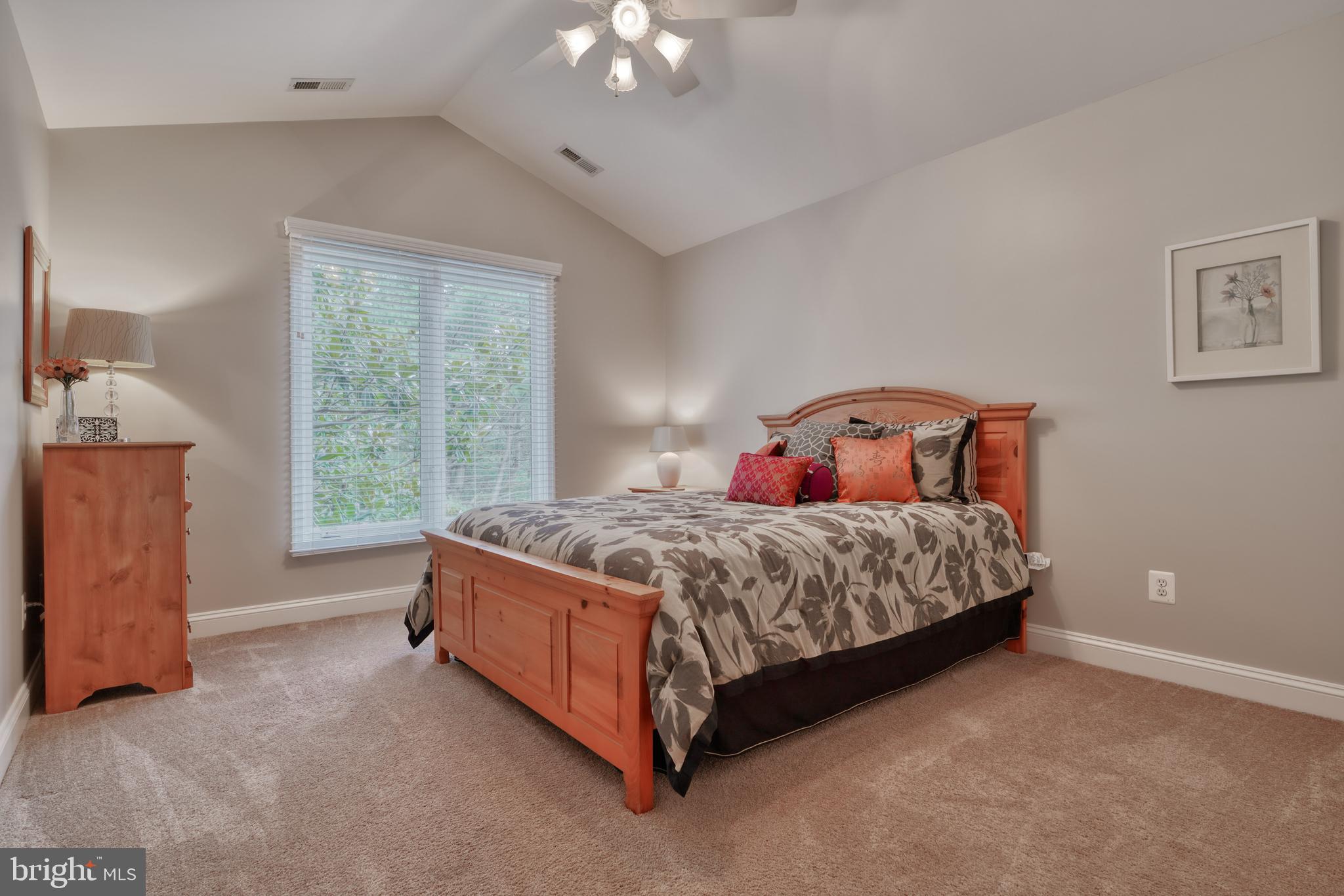 HIGHLANDS HUNT VALLEY - Residential