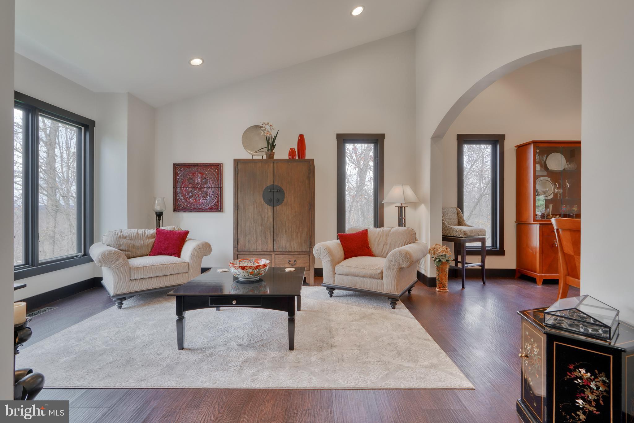 HIGHLANDS HUNT VALLEY - Residential