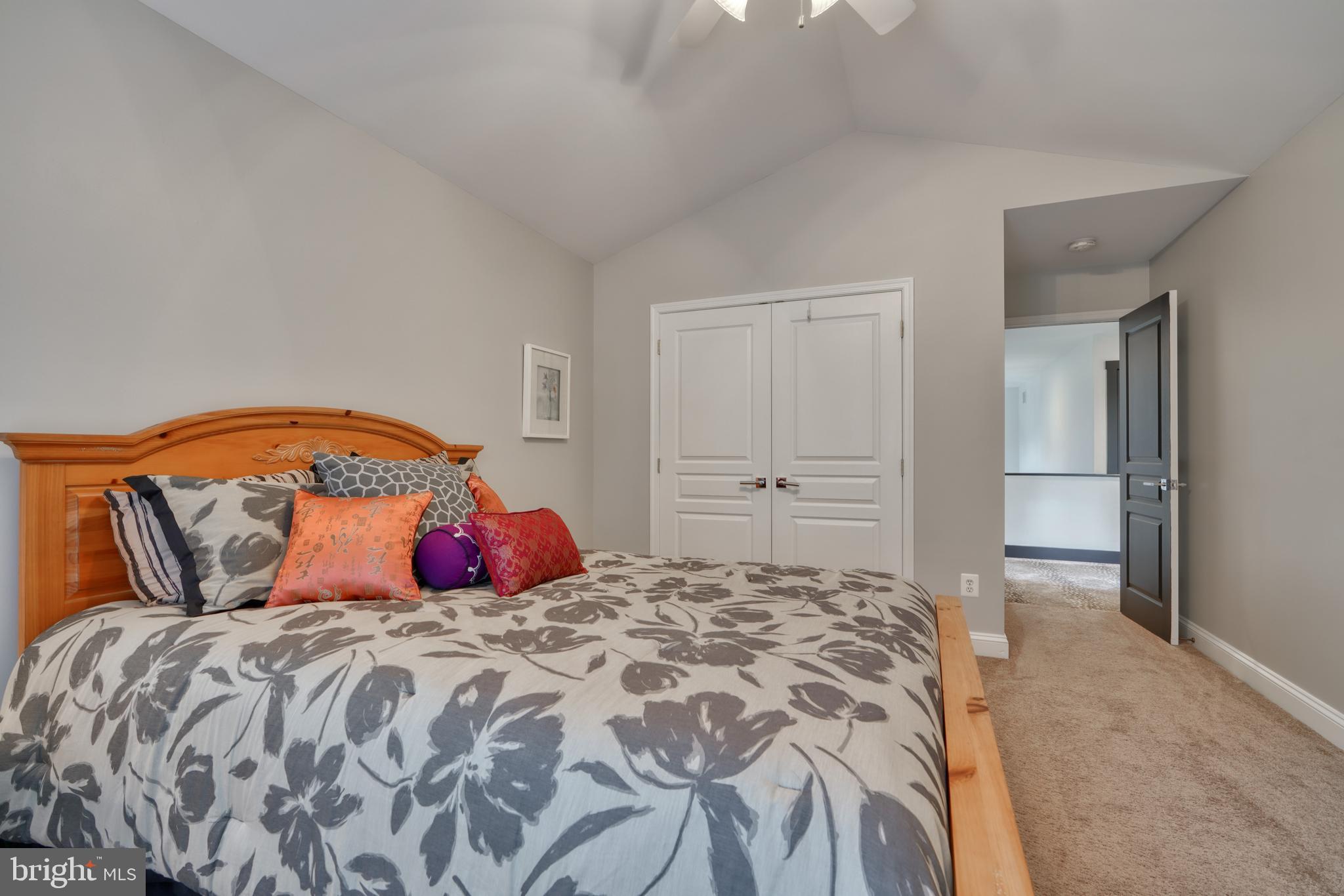 HIGHLANDS HUNT VALLEY - Residential