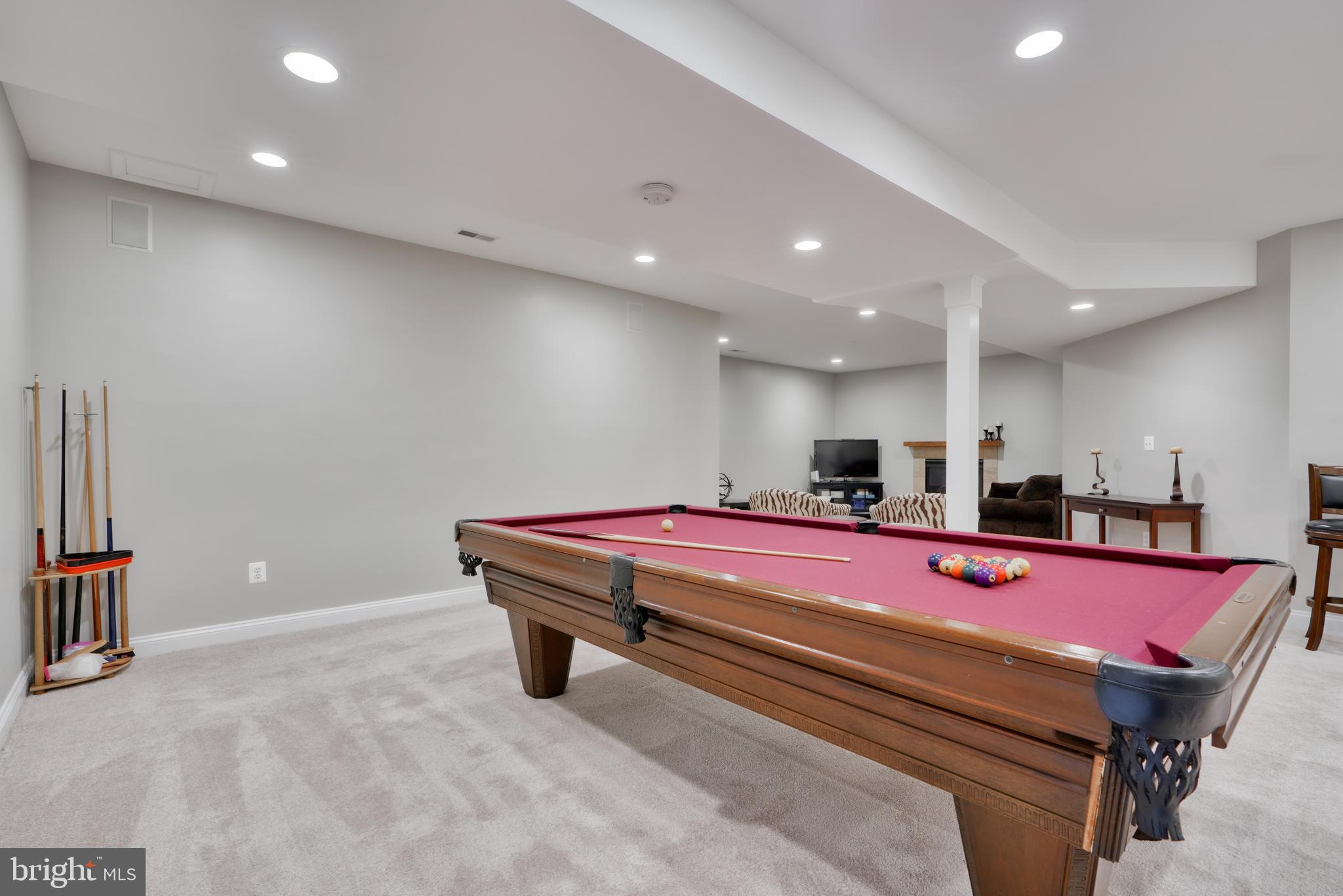 HIGHLANDS HUNT VALLEY - Residential