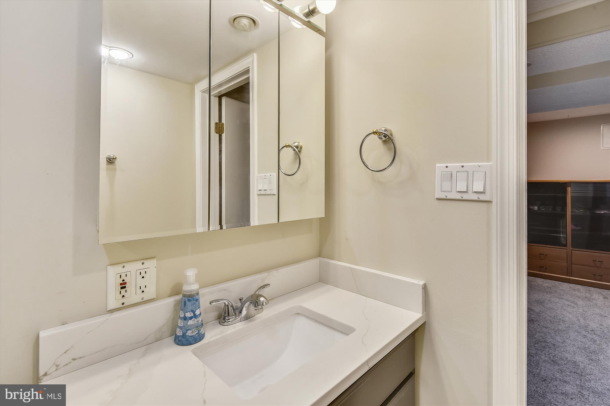 POPLAR HEIGHTS - Residential Lease