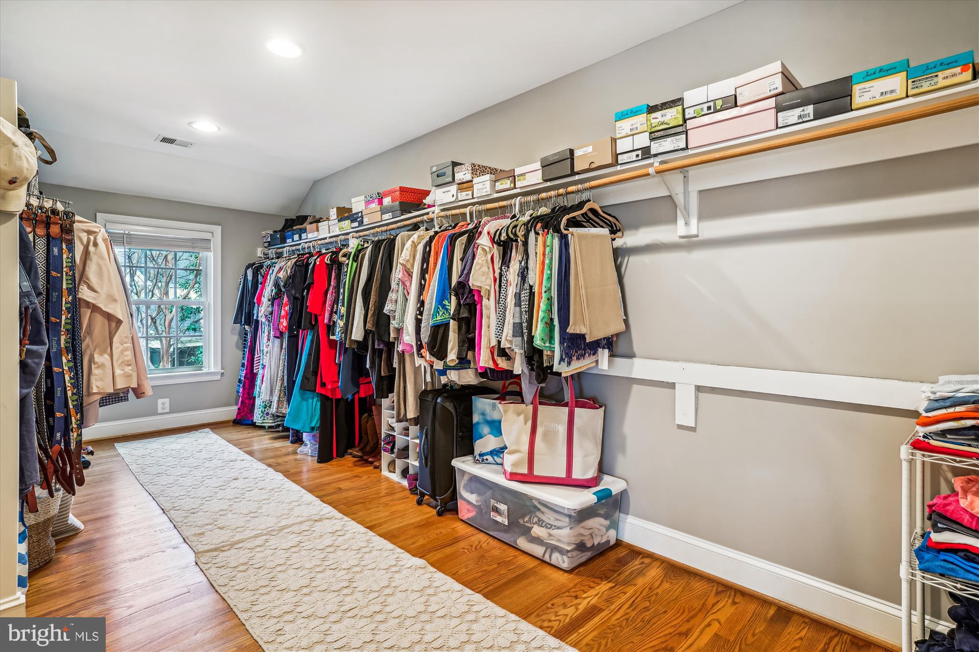 IVY HILL - Residential