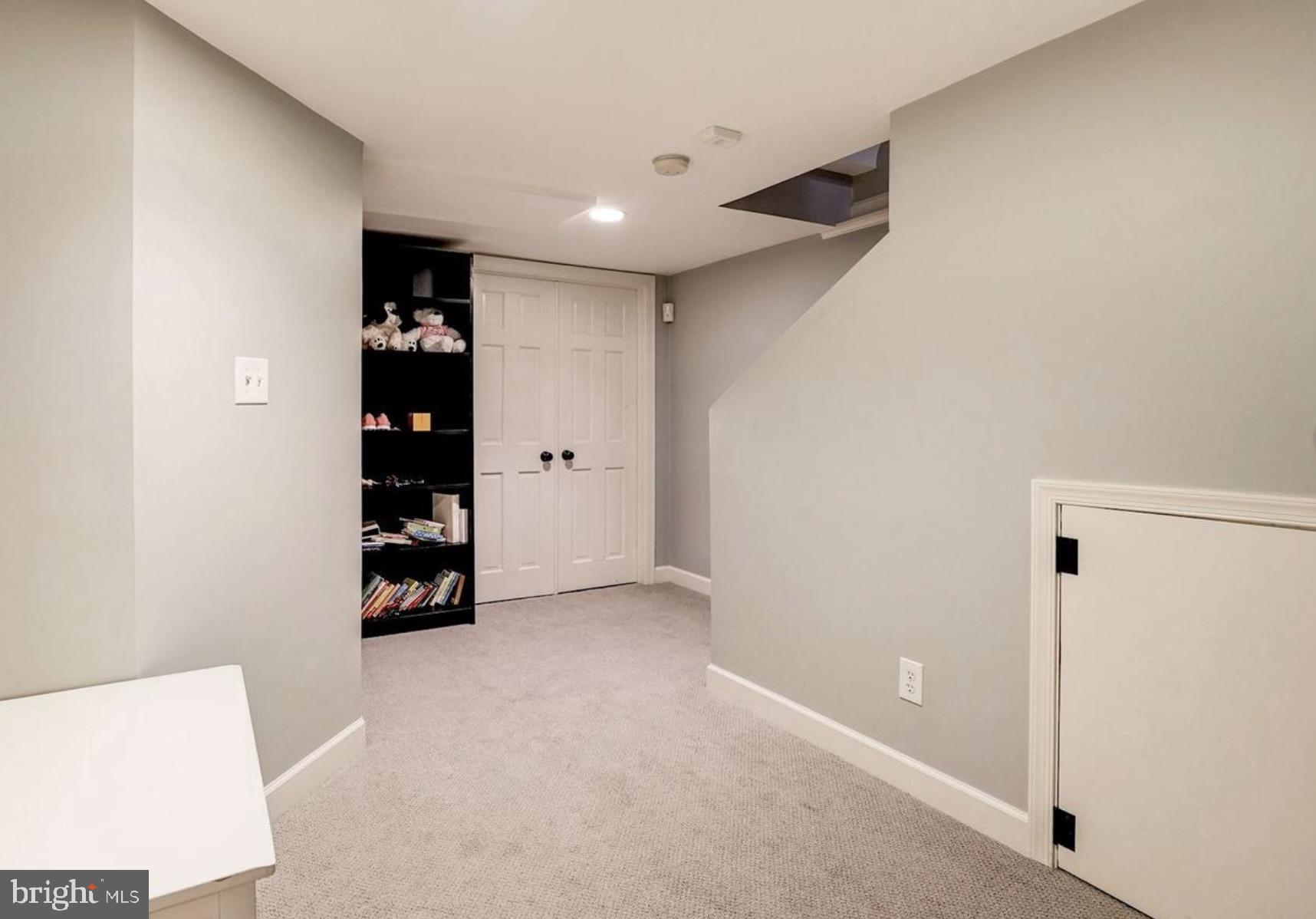 IVY HILL - Residential